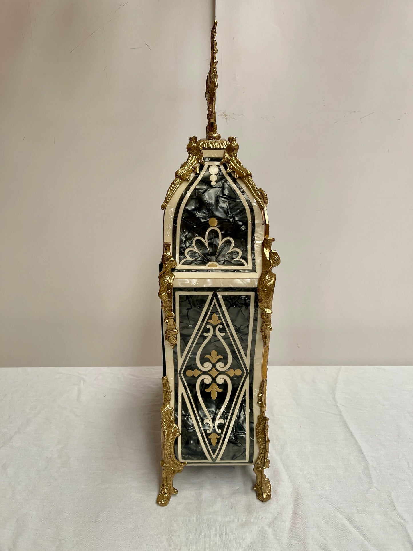 Orologio italiano in bronzo e legno a batteria stilo francese anni '90