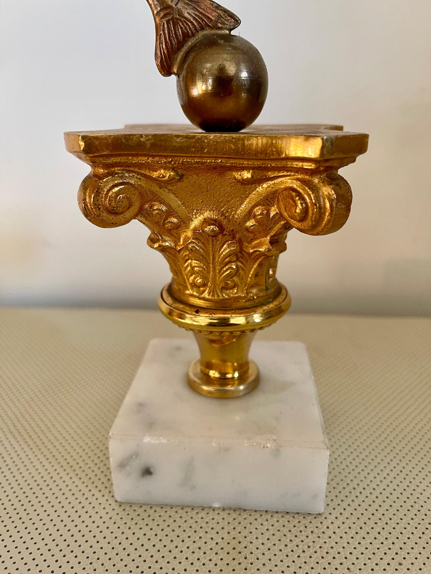 Scultura trofeo di pesca d'epoca in bronzo e marmo XX secolo italiano