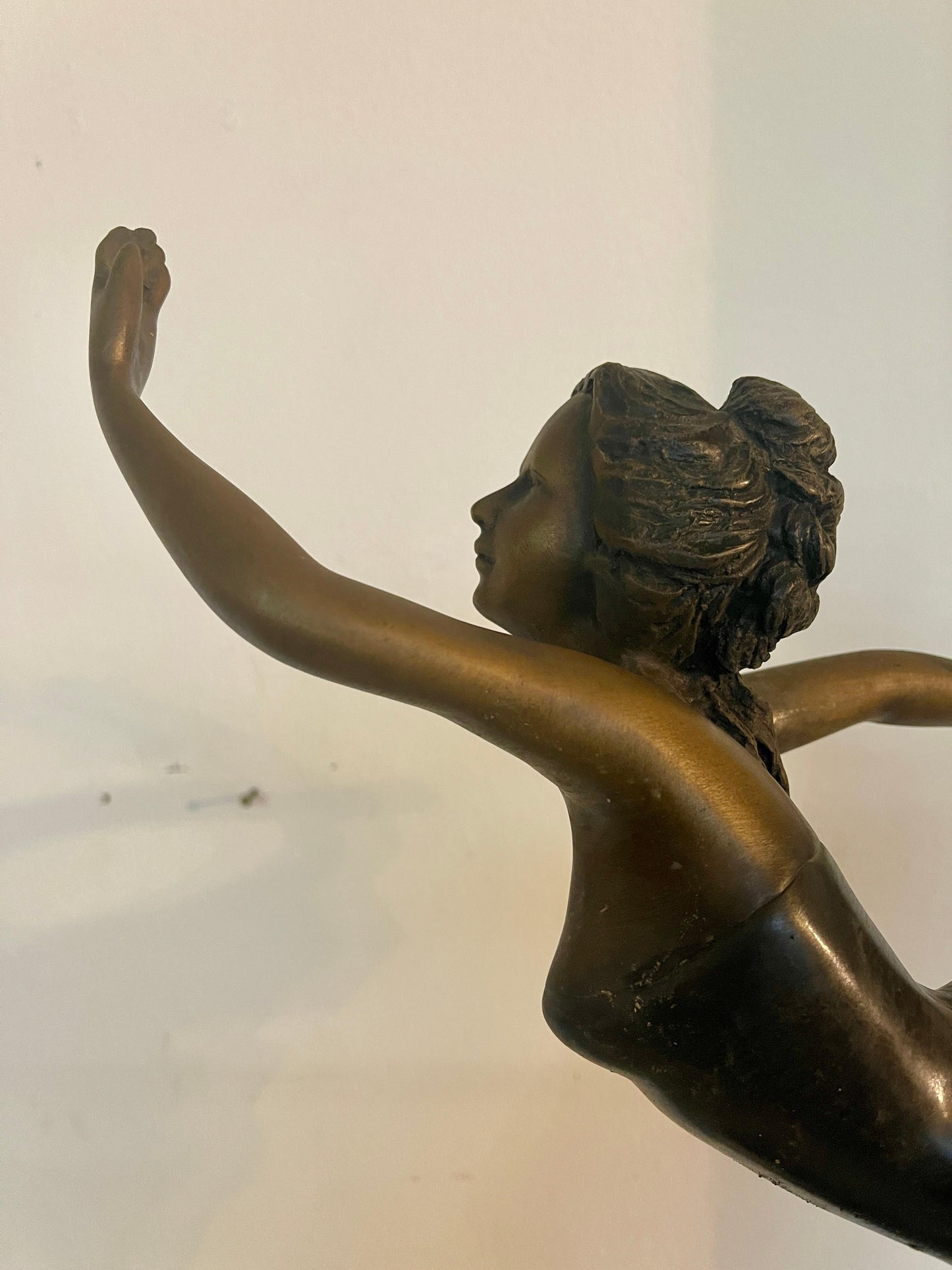 Scultura di ballerini in bronzo francese anni '30