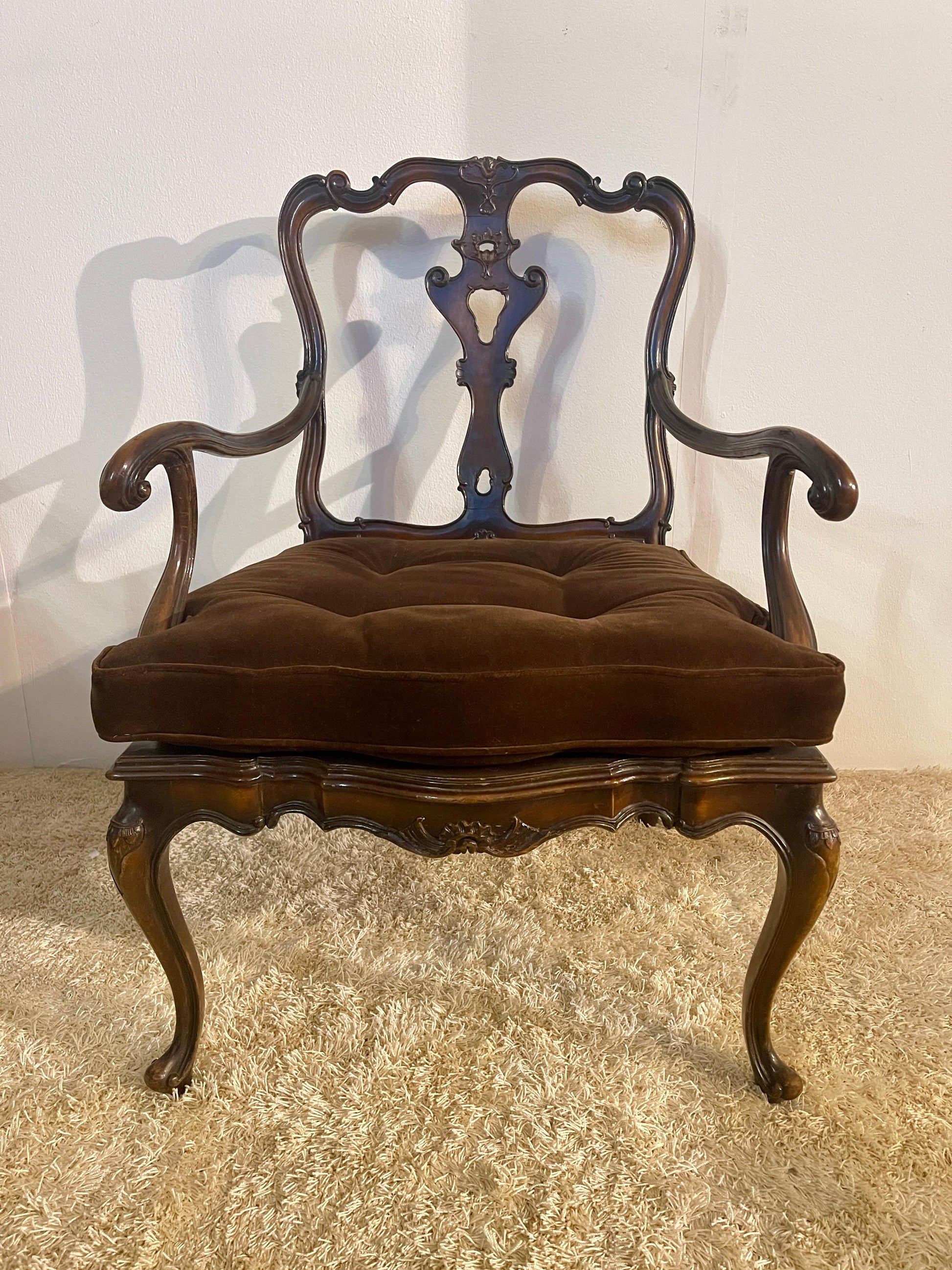 Coppia di poltrone in noce veneto XIX secolo