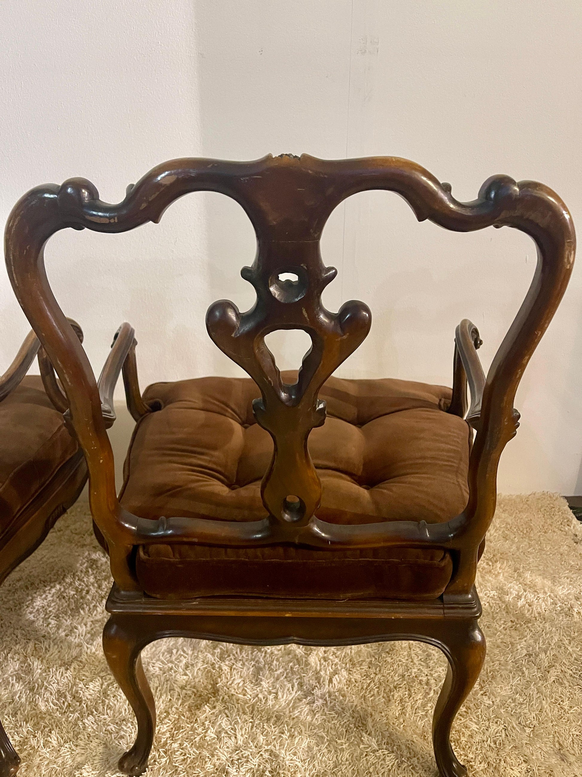 Coppia di poltrone in noce veneto XIX secolo