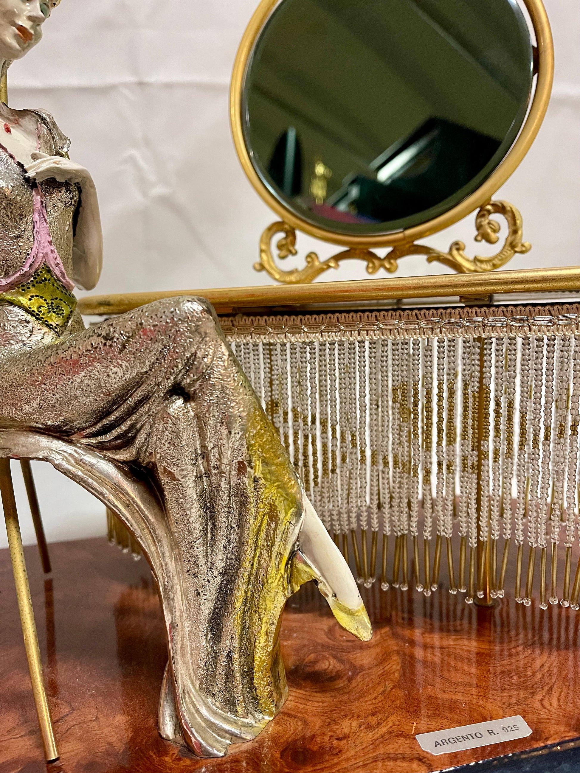 Bellisimo Oggetti vintage donna con specchi