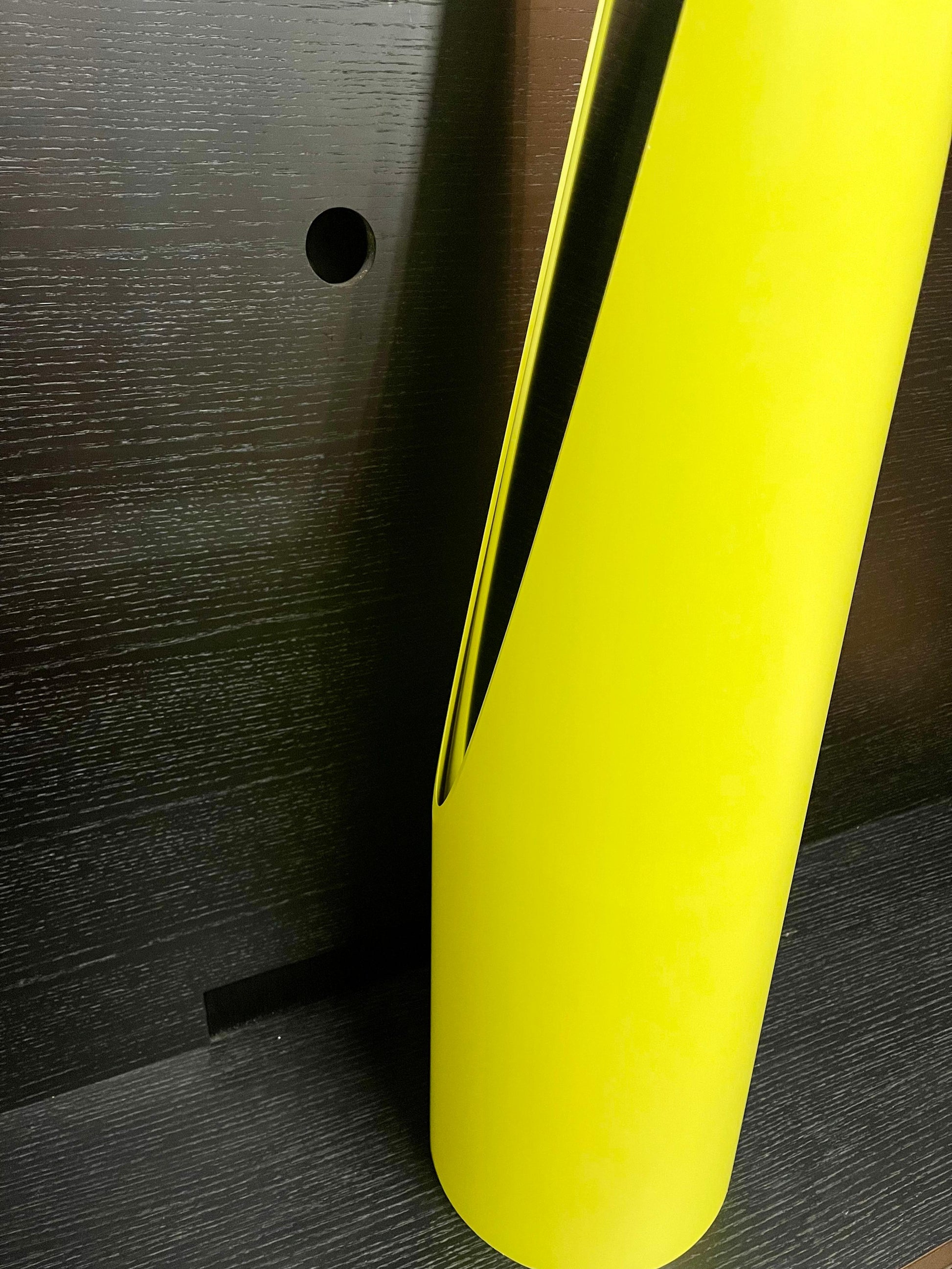 Specchio unghia design anni 70