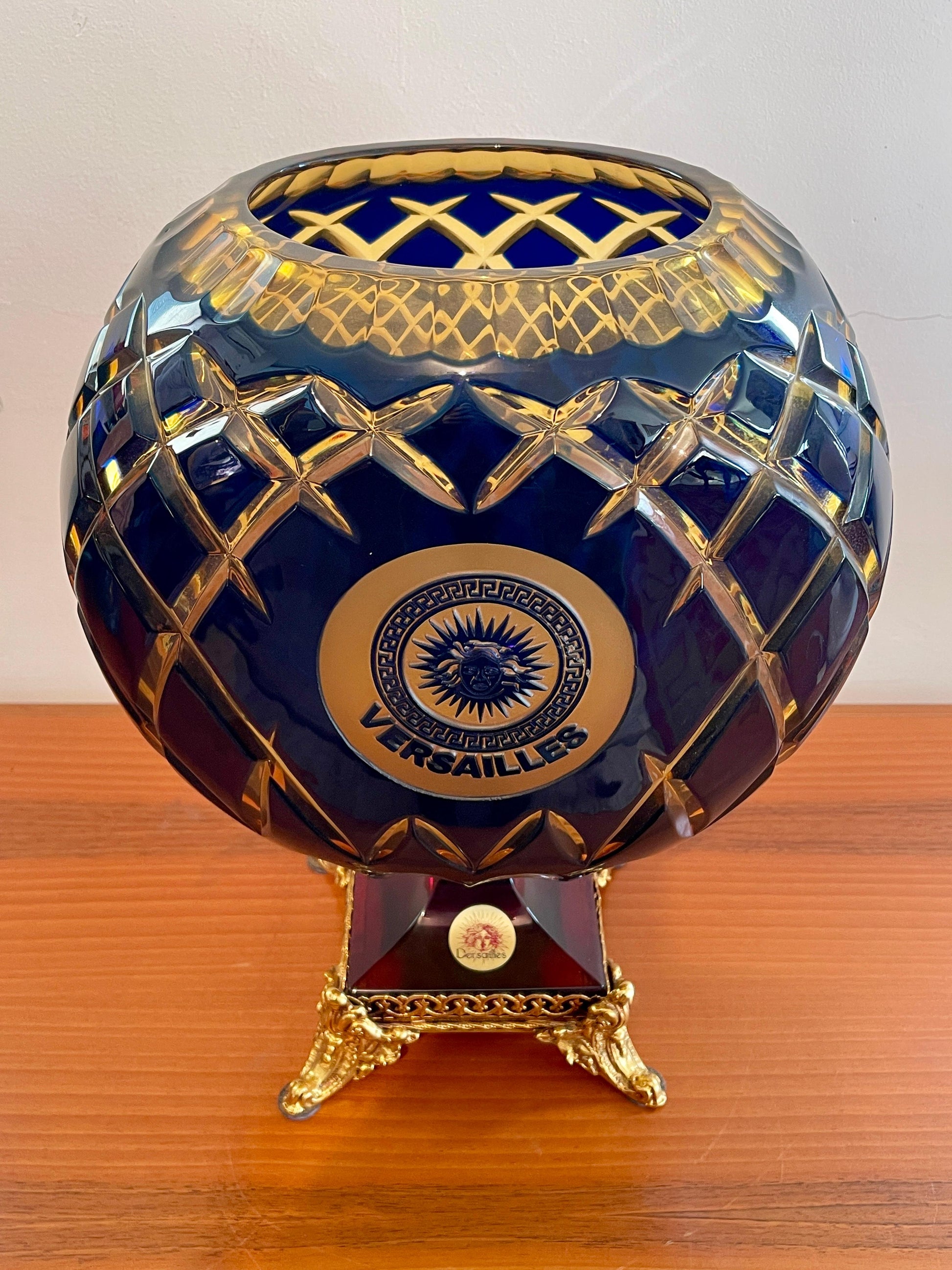 Vaso di lusso in cristallo e bronzo bicolore molato a mano versailles XX secolo