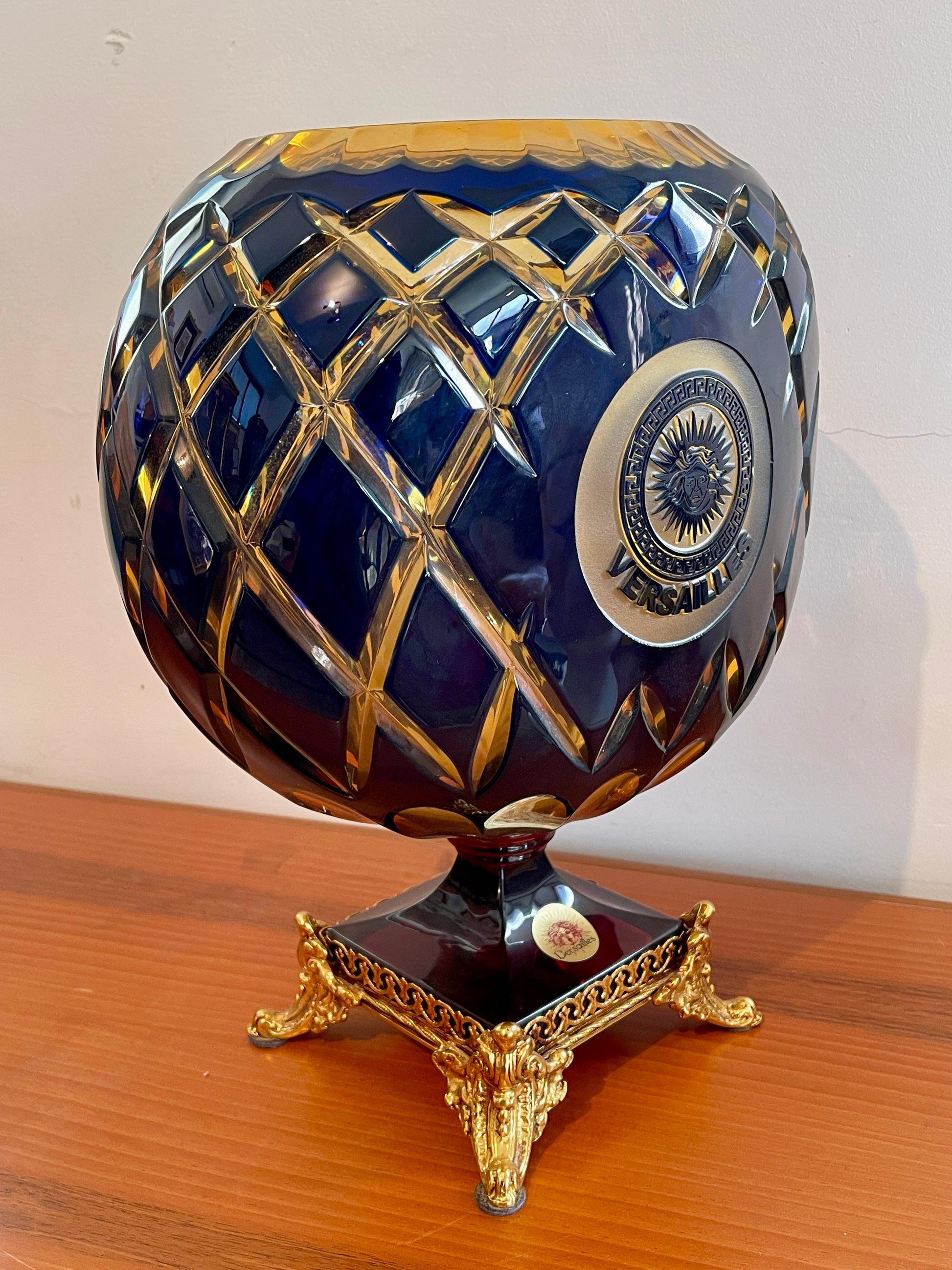 Vaso di lusso in cristallo e bronzo bicolore molato a mano versailles XX secolo