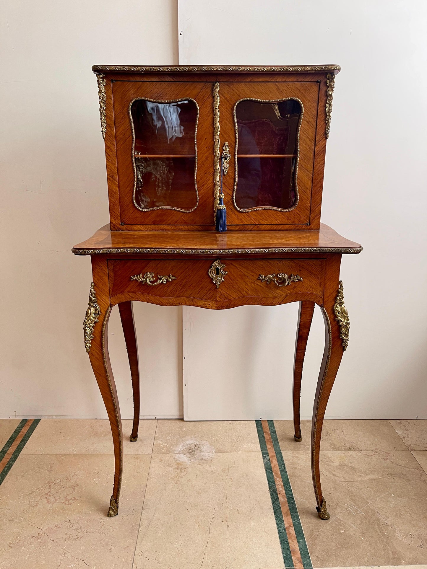 Scrivania con scrittoio ormolu in legno e bronzo francia anni '20