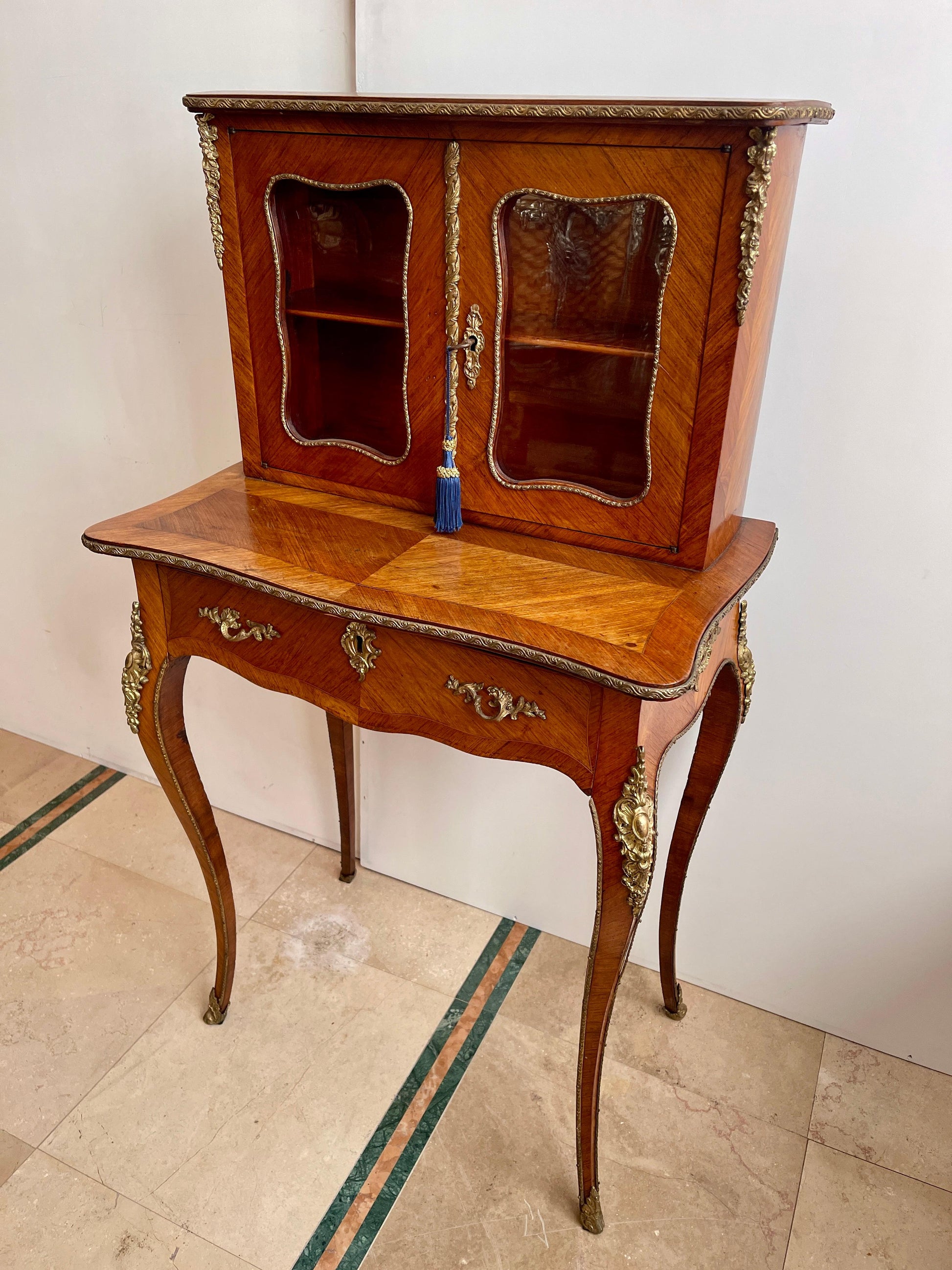 Scrivania con scrittoio ormolu in legno e bronzo francia anni '20