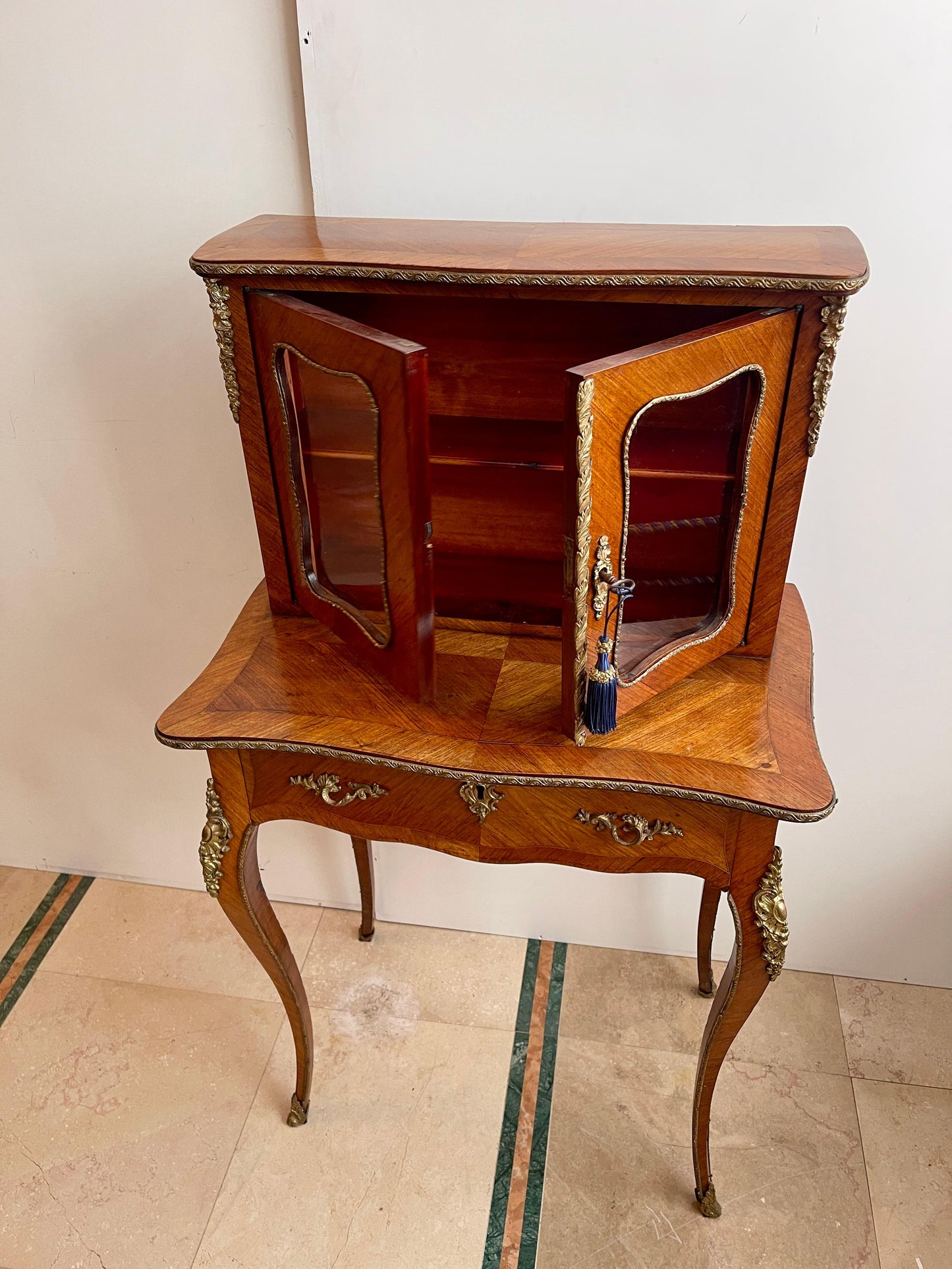 Scrivania con scrittoio ormolu in legno e bronzo francia anni '20