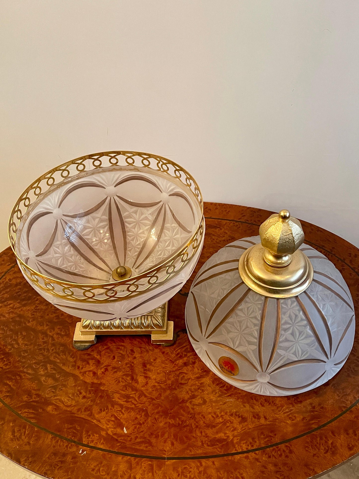 Coppa italiana in vetro fumé e bronzo dorato anni '80