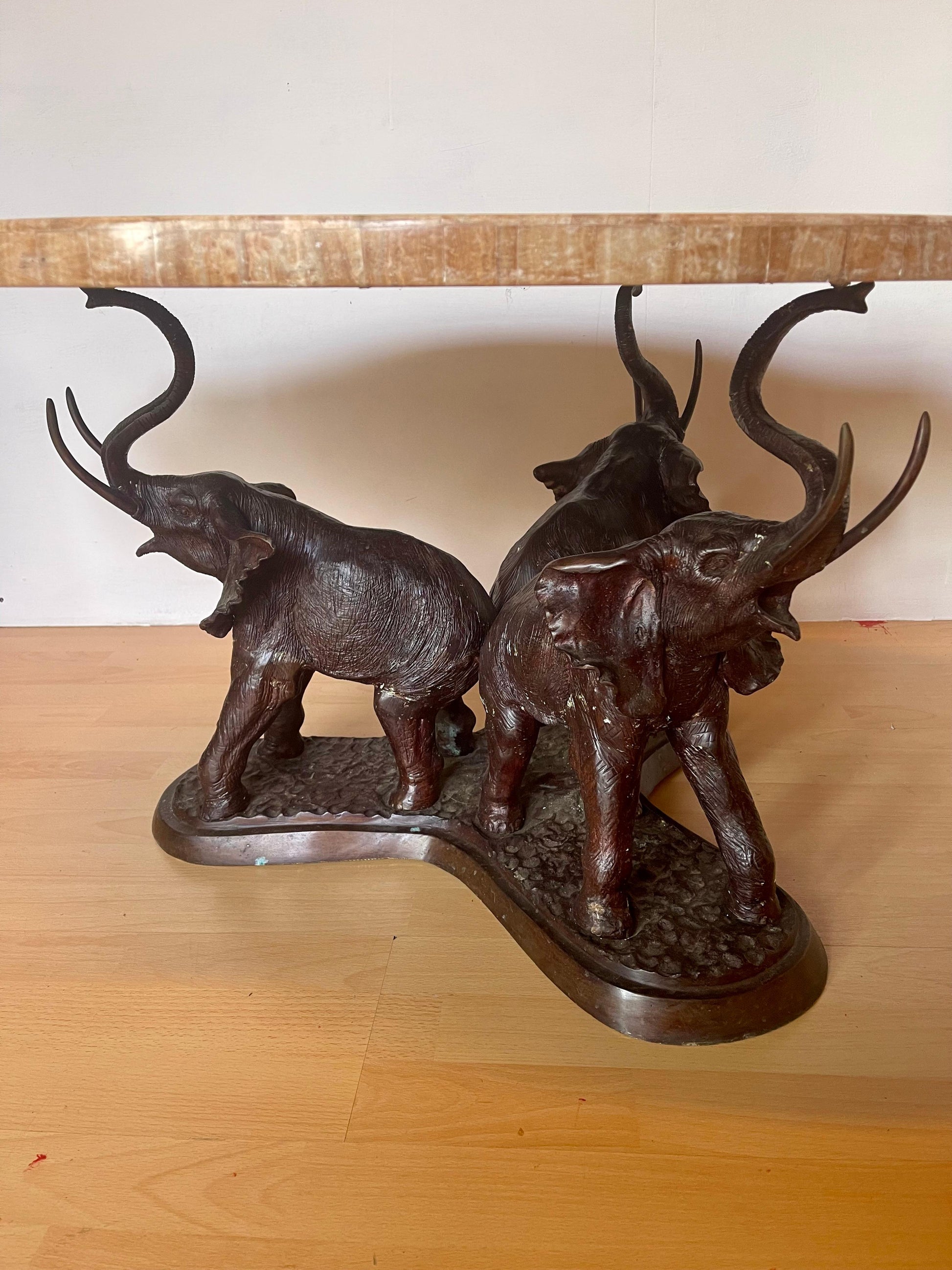 Esclusivo Tavolo Elephant marmo e bronzo vintage anni 90