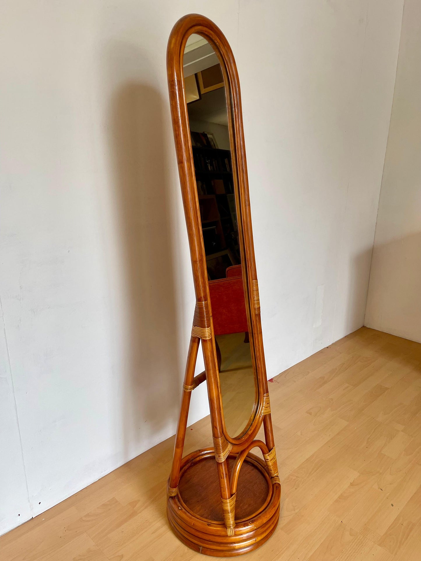 Specchio da terra circolare in Bambu e Rattan anni 70