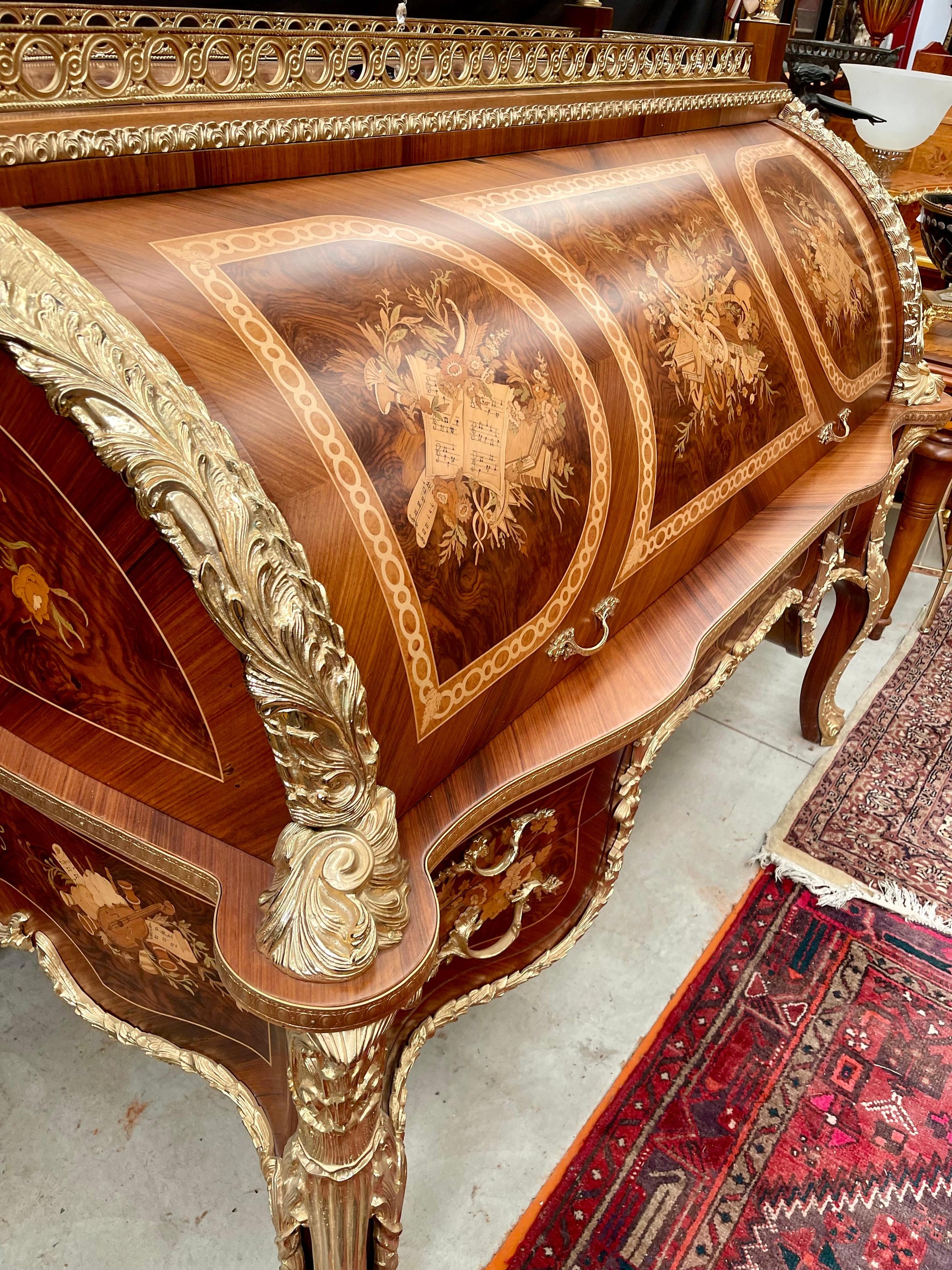 Maestosa Scrivania Style Luigi XV - Francia