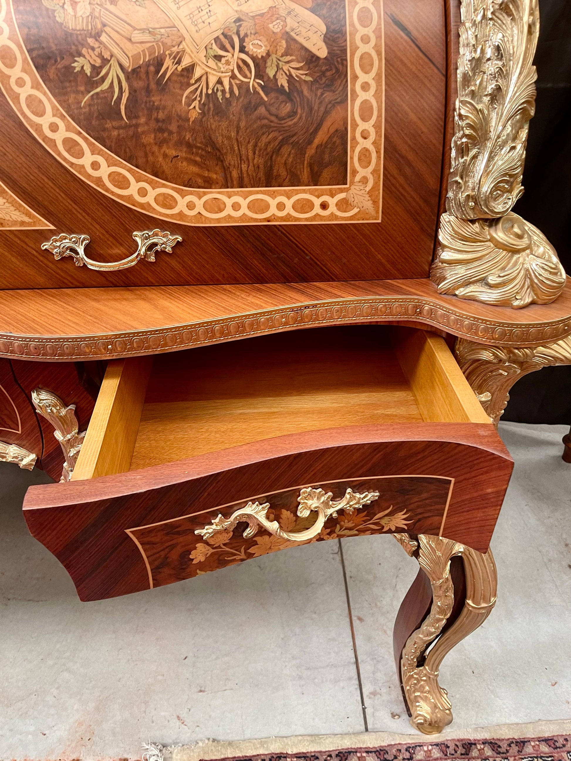 Maestosa Scrivania Style Luigi XV - Francia