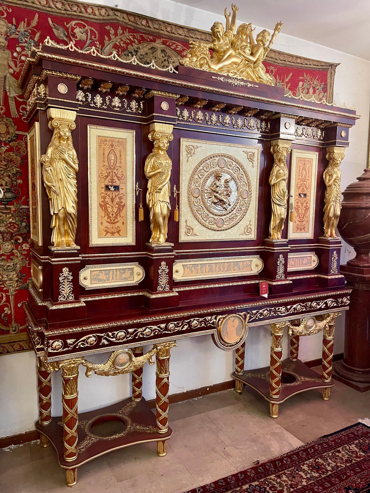 Grande monetiere Maria Antonieta placcato in oro, XX SECOLO