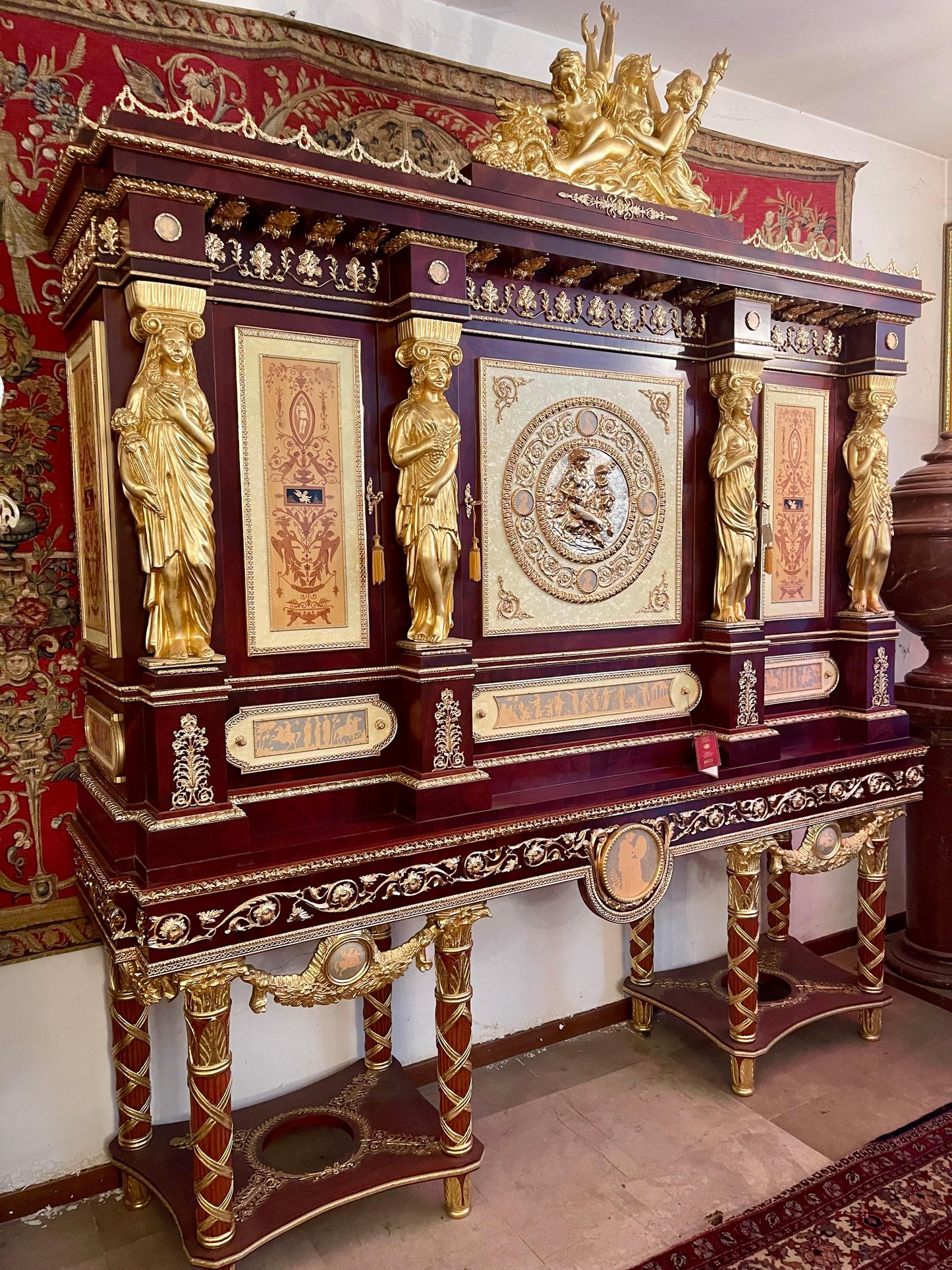 Grande monetiere Maria Antonieta placcato in oro, XX SECOLO