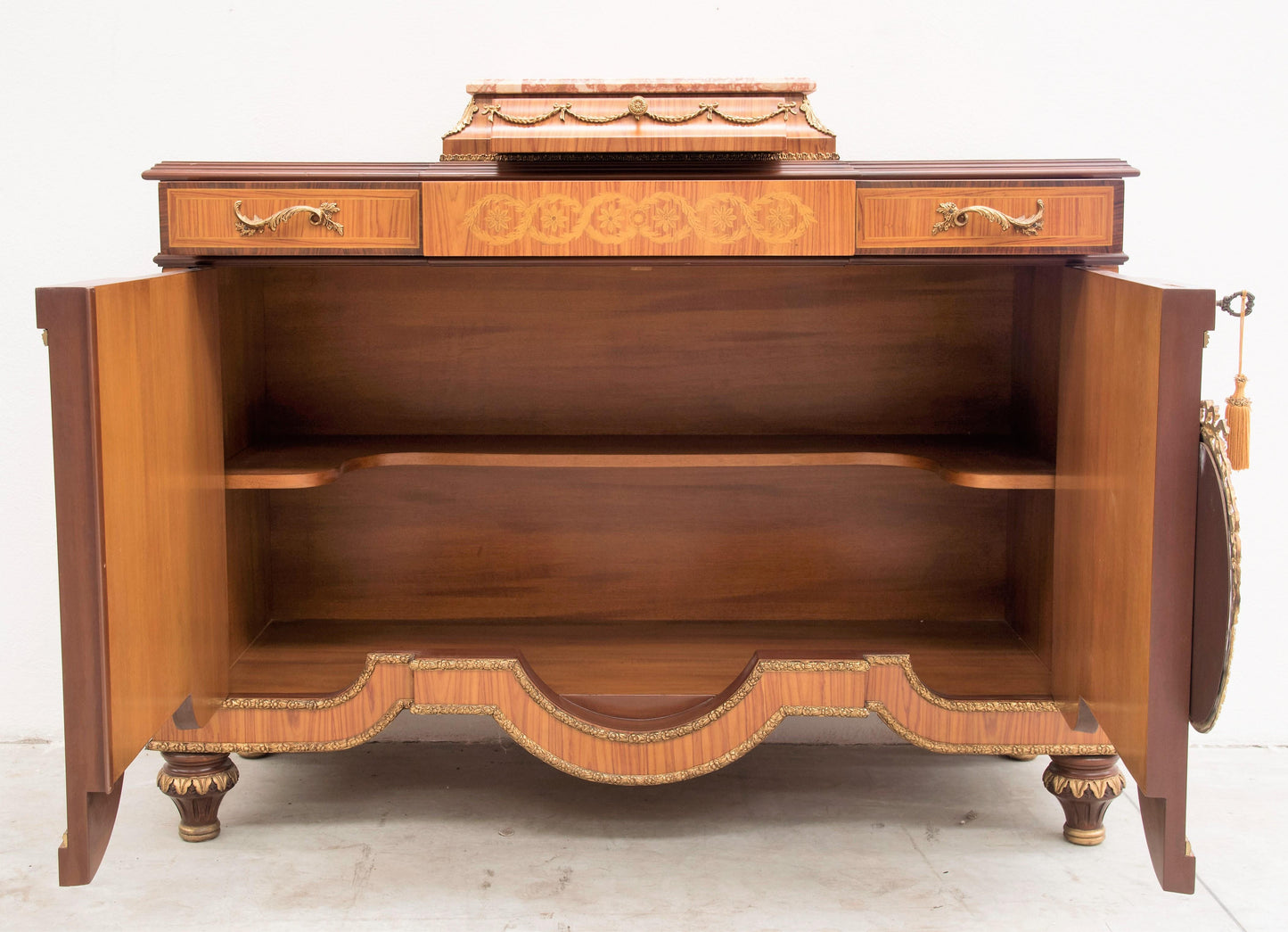 Commode parigino intarsi in legno pregiati con piano in marmo XX secolo