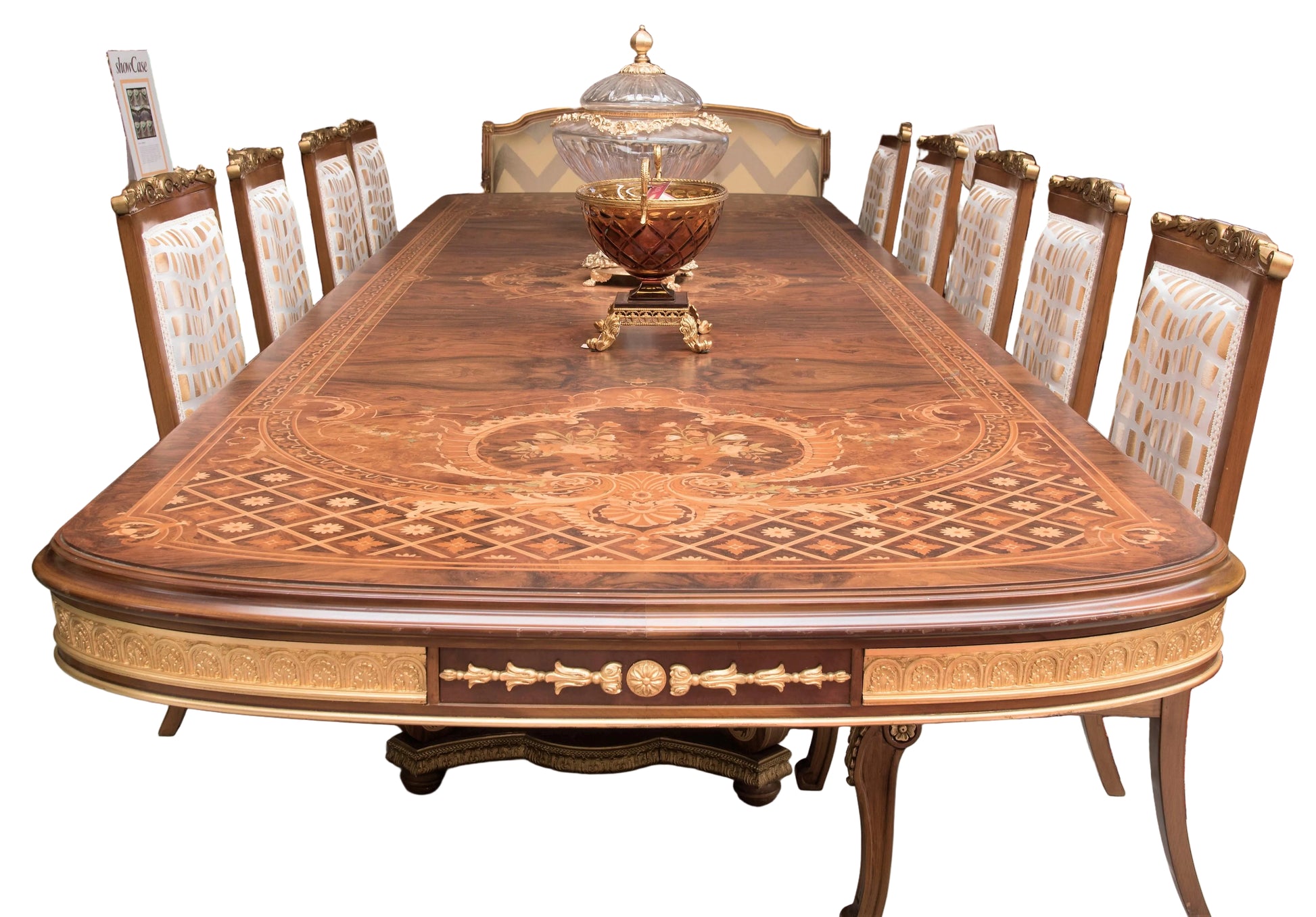 Maestuozo tavolo da pranzo francese in legno intarsiato più 10 sedie versailles