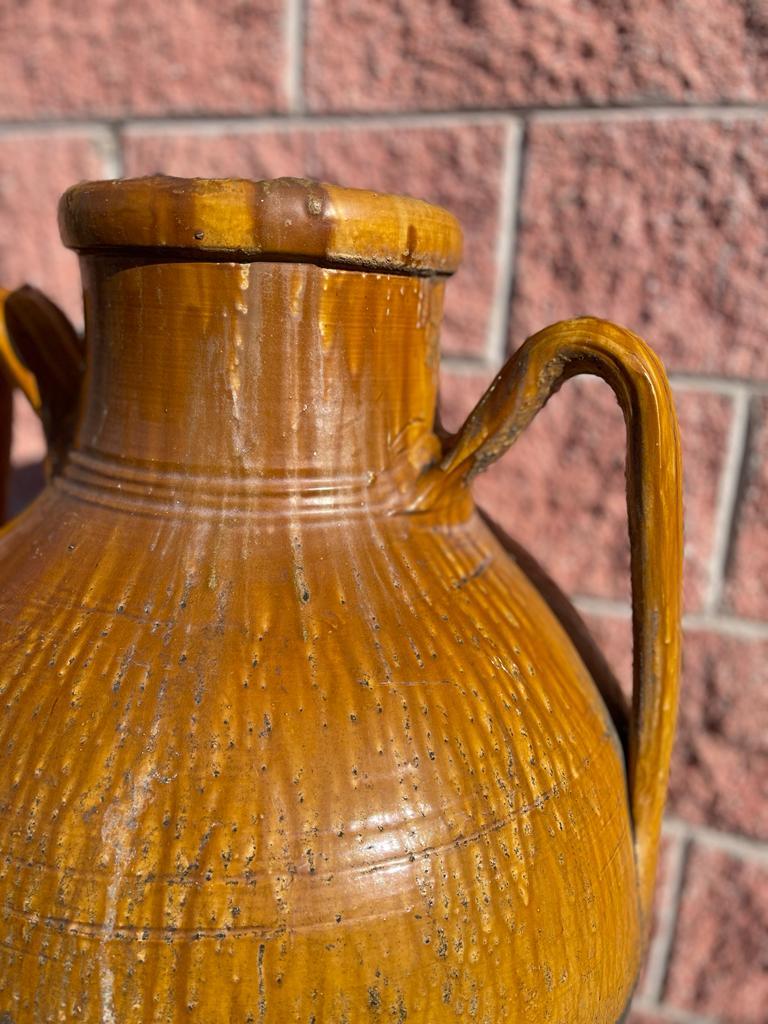 Coppia italiana di vasi in terracotta marrone