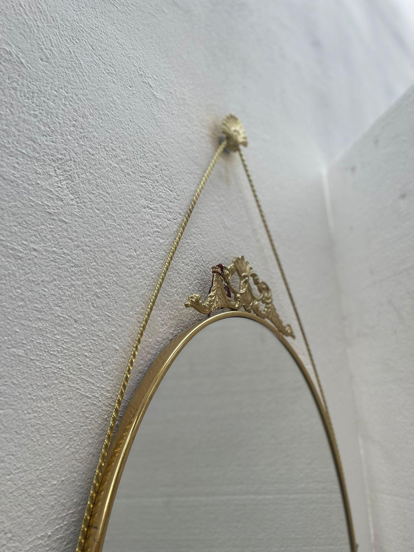 Specchio da parete in ottone del XX secolo