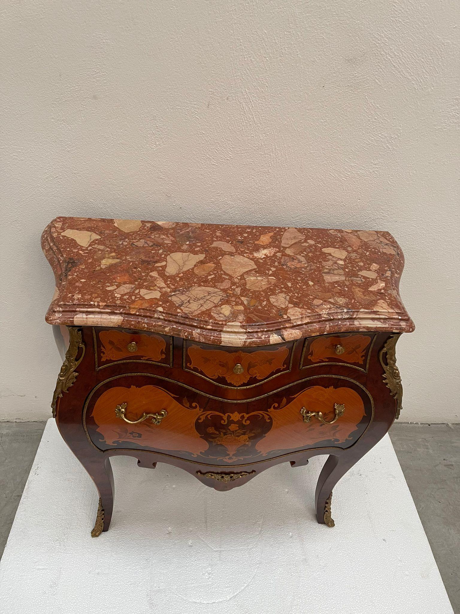 Cabinet italiano in palissandro Regency del XX secolo