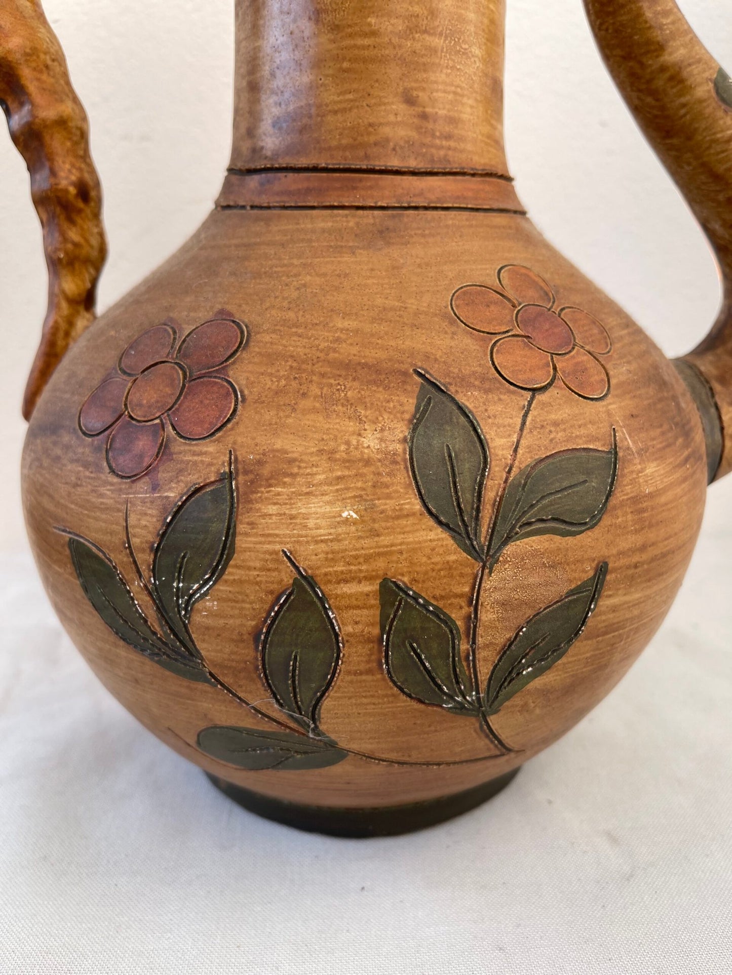 Brocca Decorativa in Terracotta Dipinta a Mano – Stile Rustico / Folk Art