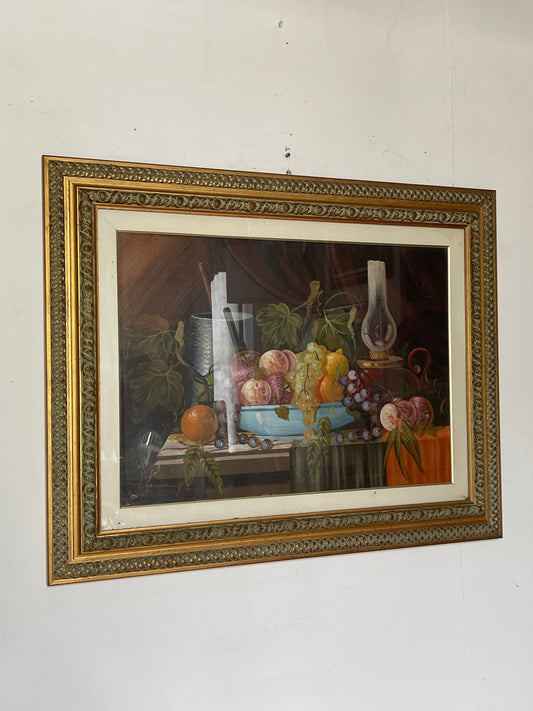 Quadro Natura Morta con Frutta e Oggetti d’Epoca – Cornice Dorata Antica