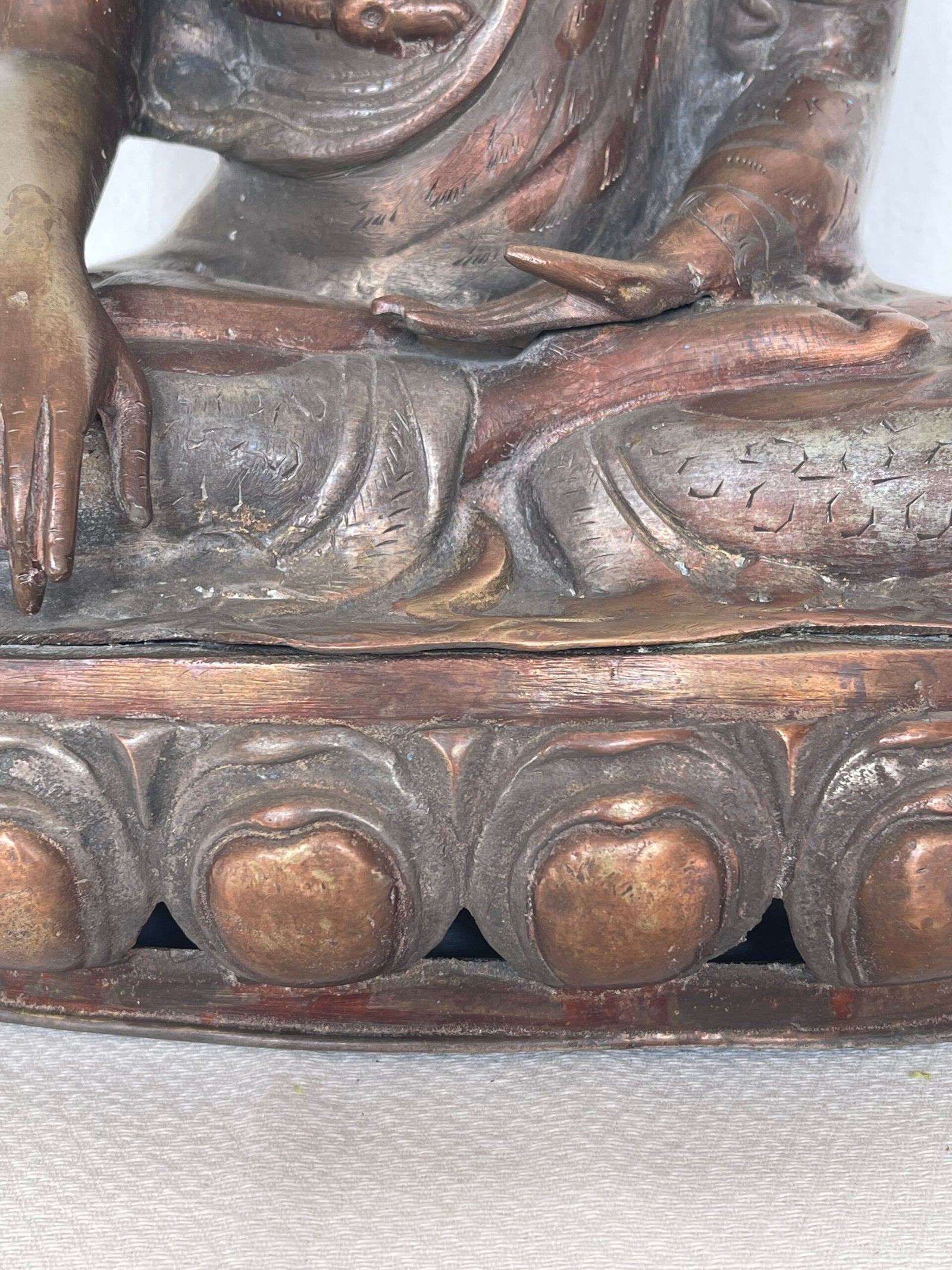 Statua del Buddha in Meditazione – Stile Orientale Classico