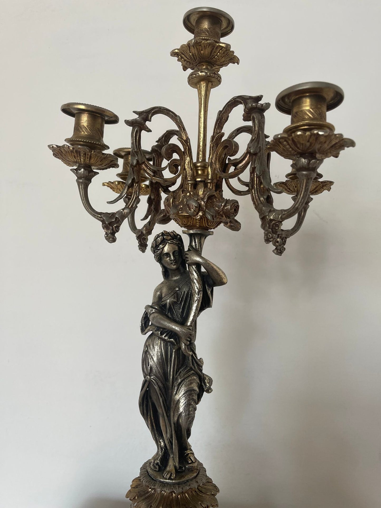 "Luce di Venere" - Candelabro Antico in Bronzo e Onice