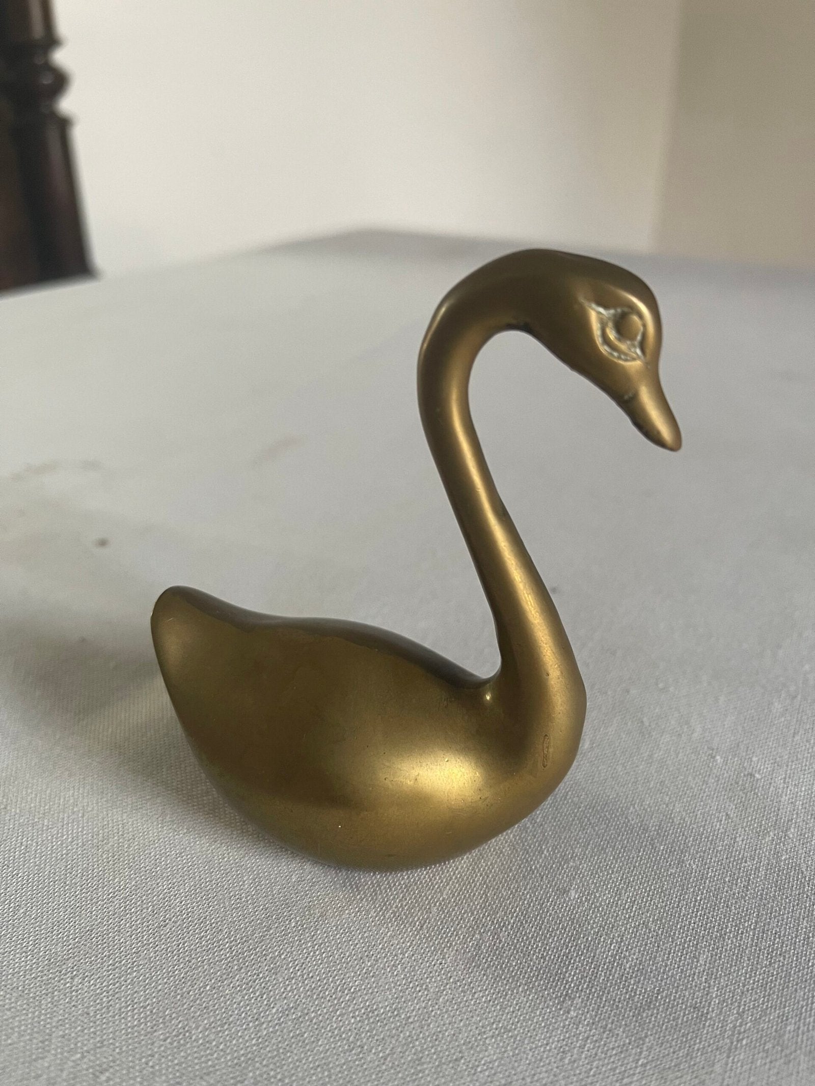 Cigno Decorativo in Ottone Massiccio