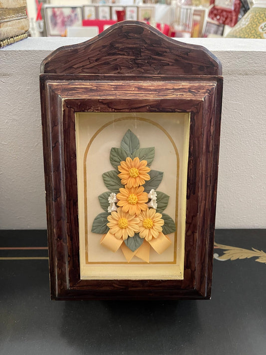 Quadro floreale con cornice in legno