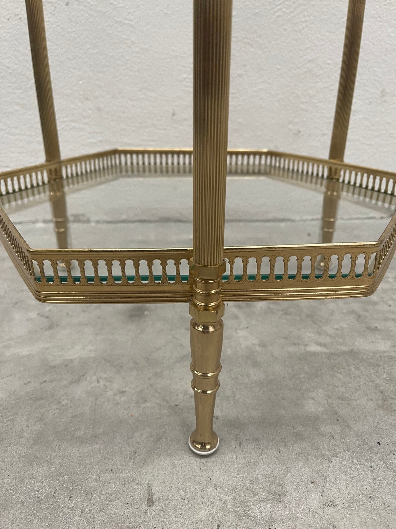 Tavolino Ottagonale Vintage in Ottone e Vetro