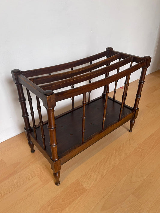 portariviste in legno rustico