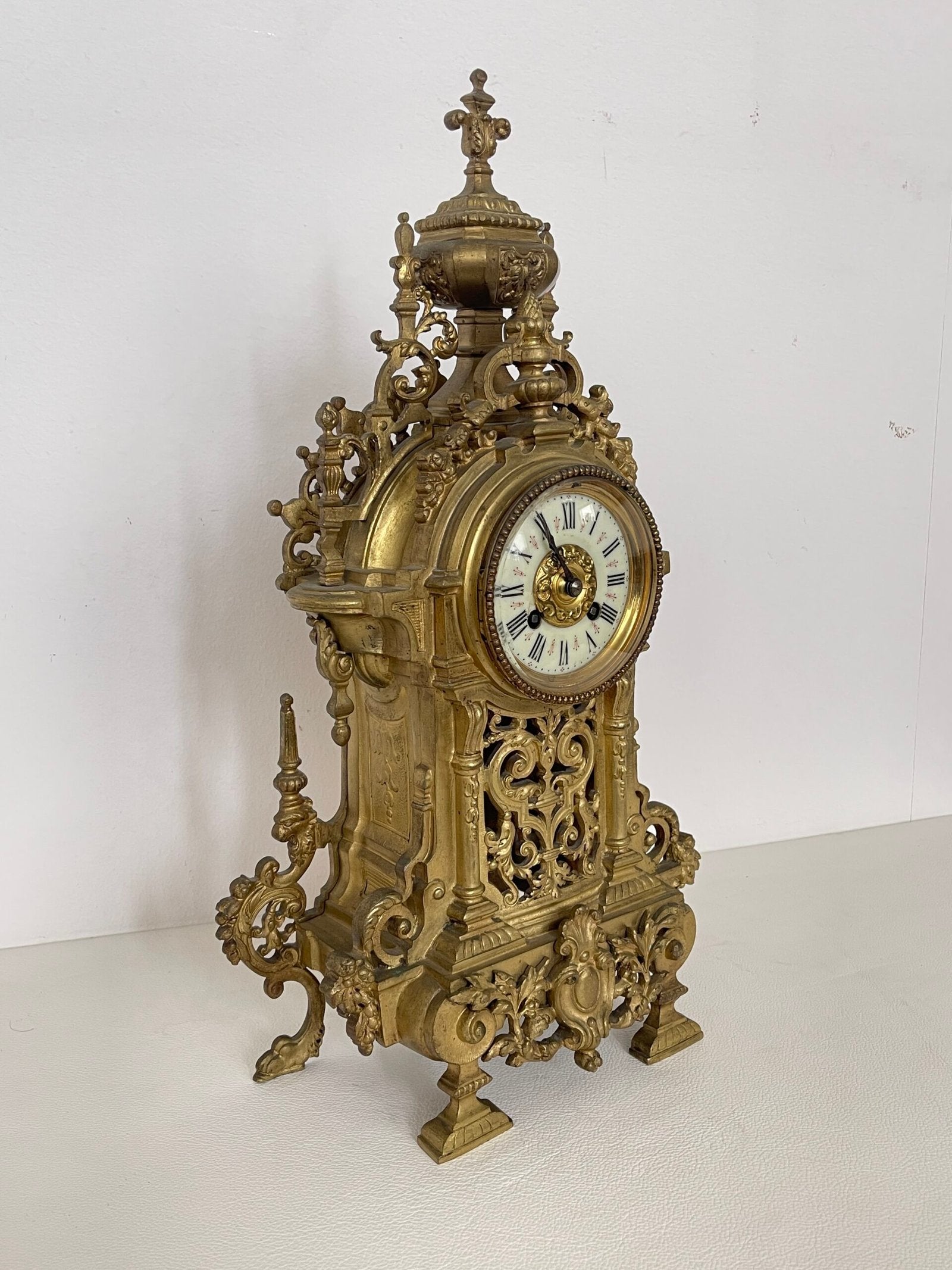 Orologio da Camino Antico a Bronzo Dorato - Stile Barocco Francese