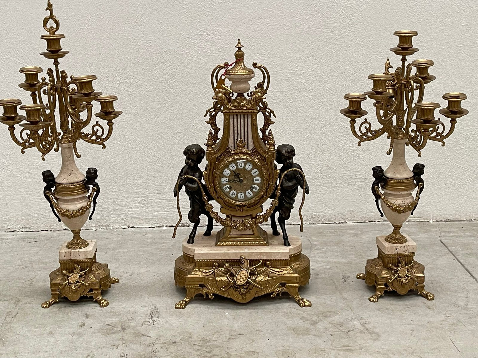 Sontuoso Candelabro a Sette Luci in Bronzo e Marmo