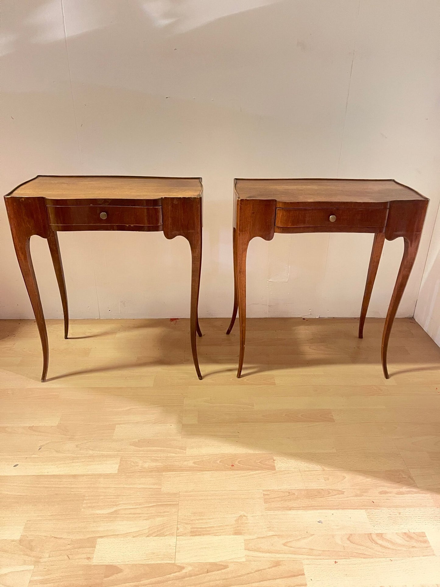 Coppia di consolle Luigi XV - Eleganza senza tempo