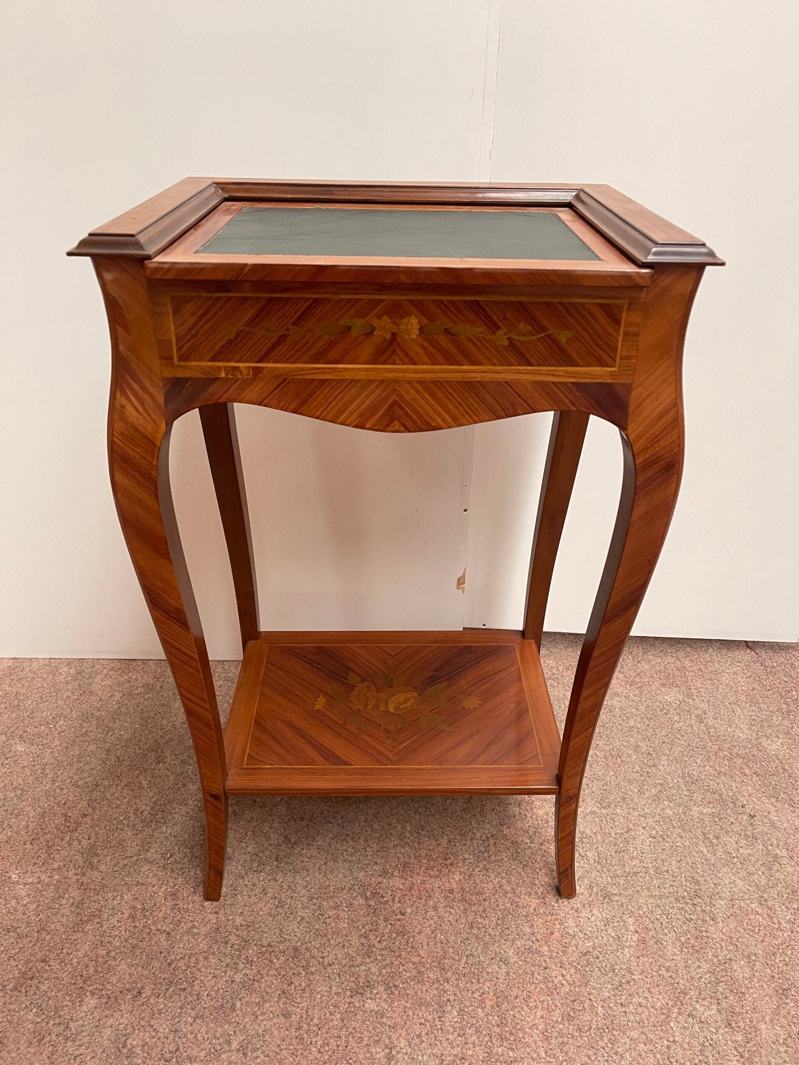 Elegante Tavolino da Salotto