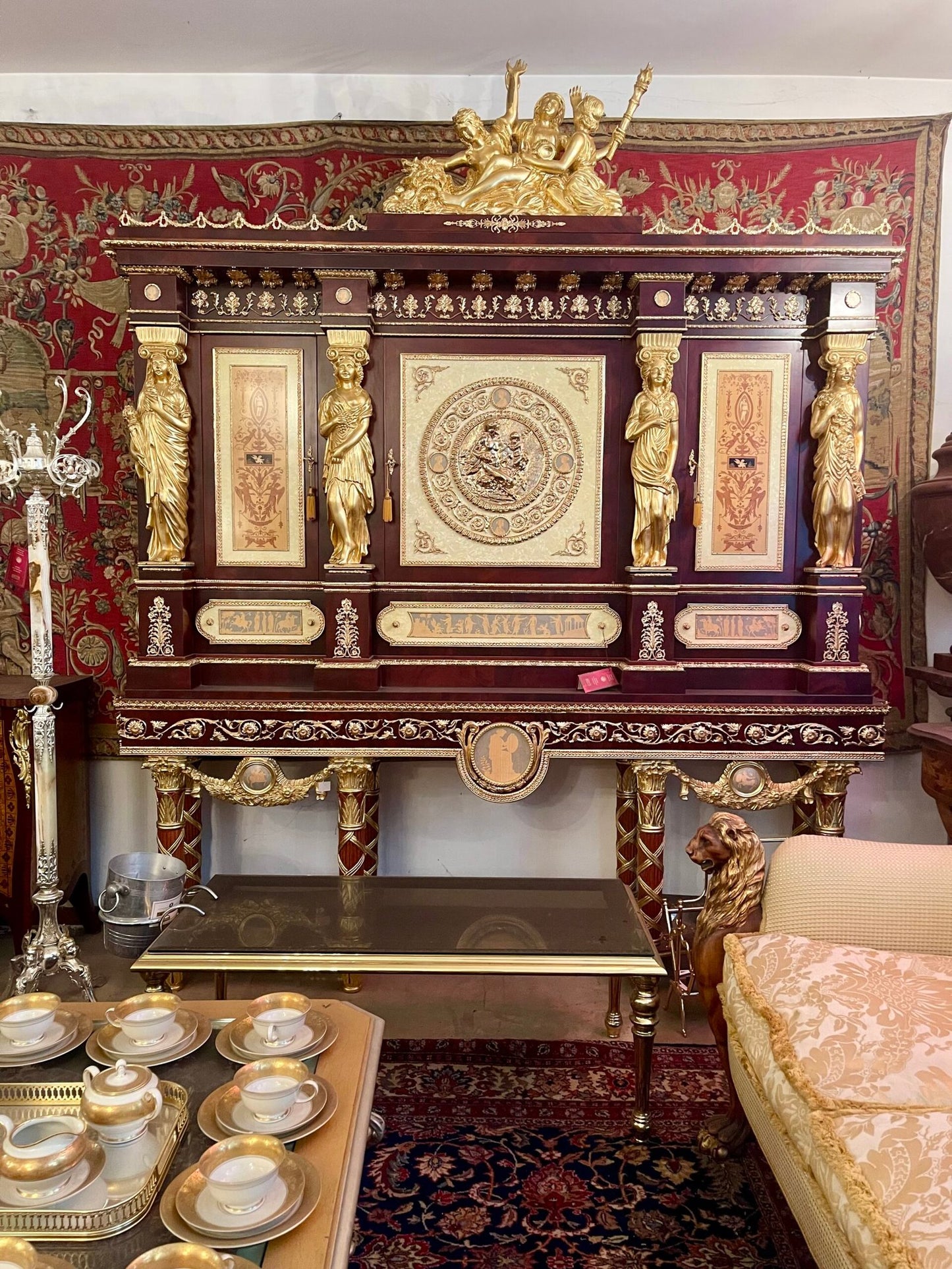 Cabinetto da Monetieri Maria Antonietta – Eleganza e Raffinatezza del XX Secolo