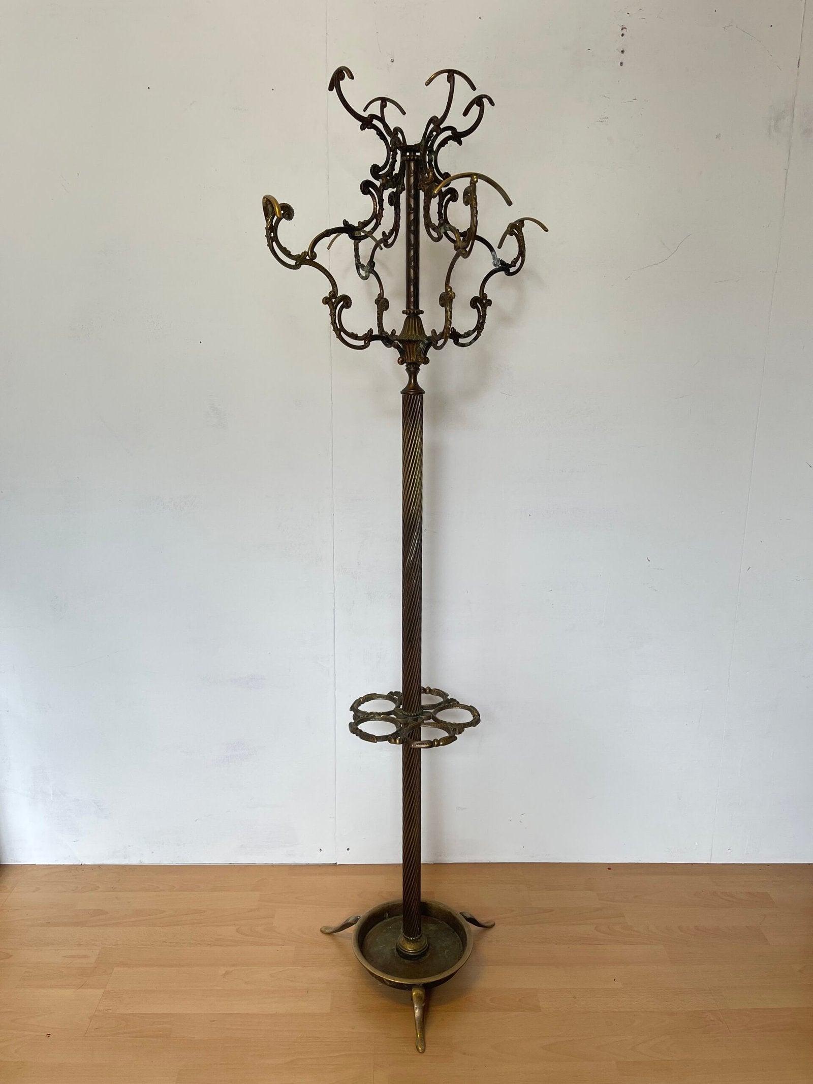 Appendiabiti Antico in Ottone con Portaombrelli - Stile Barocco