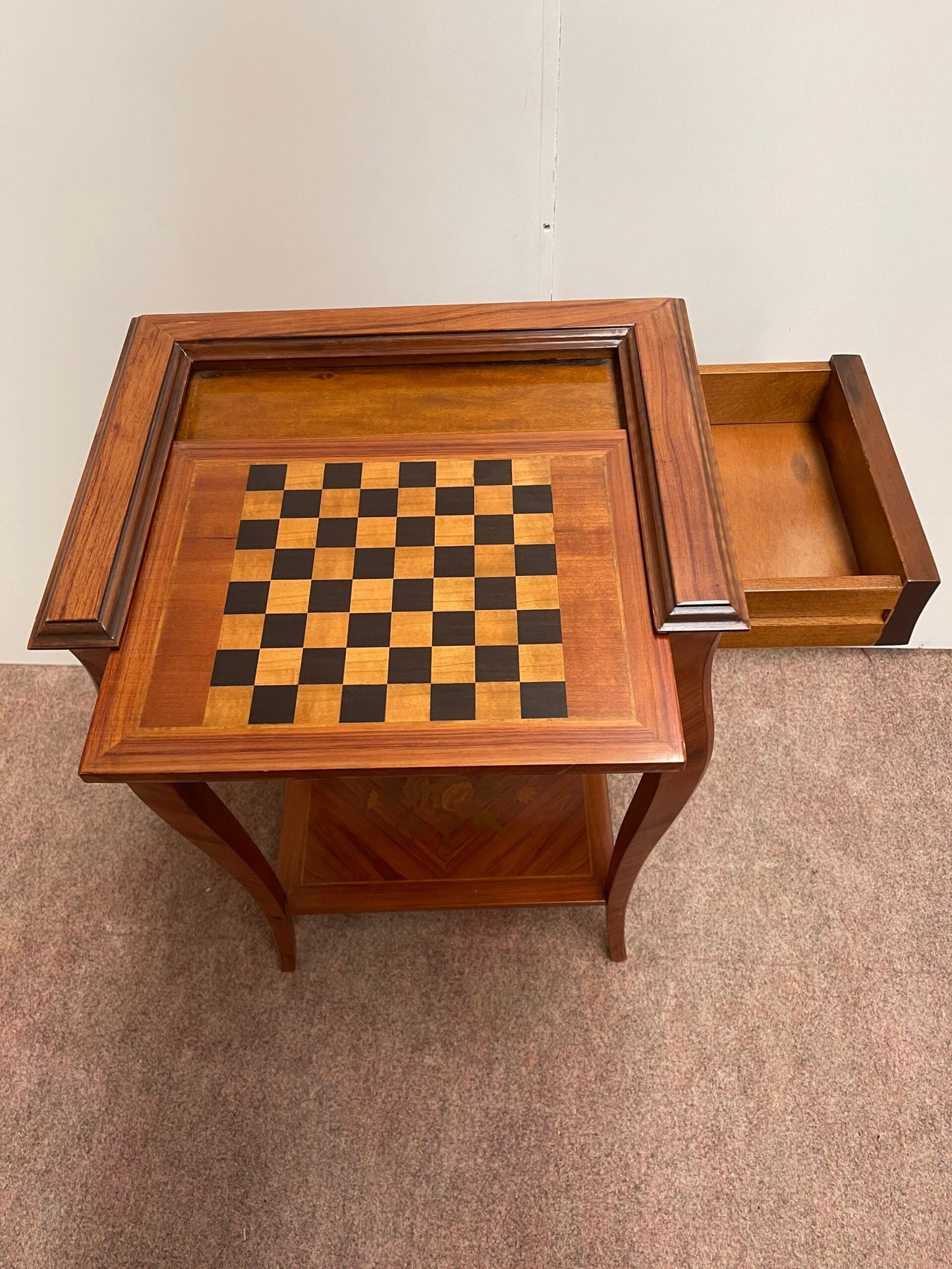 Elegante Tavolino da Salotto