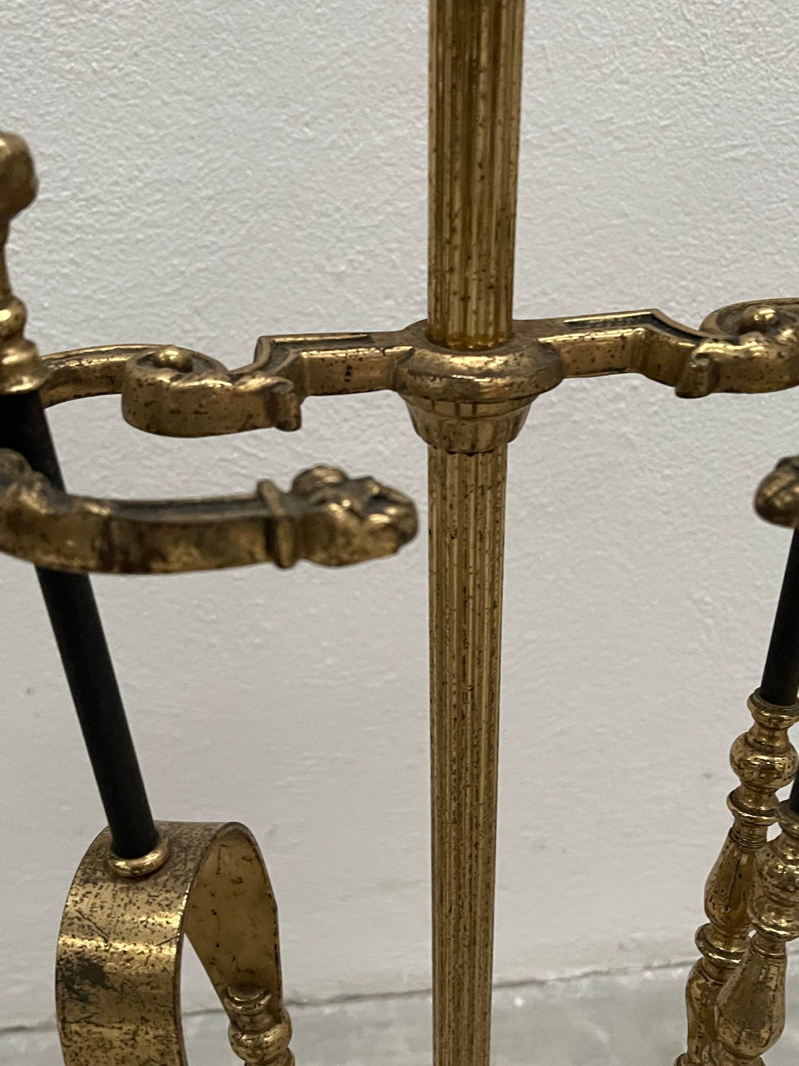 Antico atrezzi da camino in bronzo italiano XIX secolo