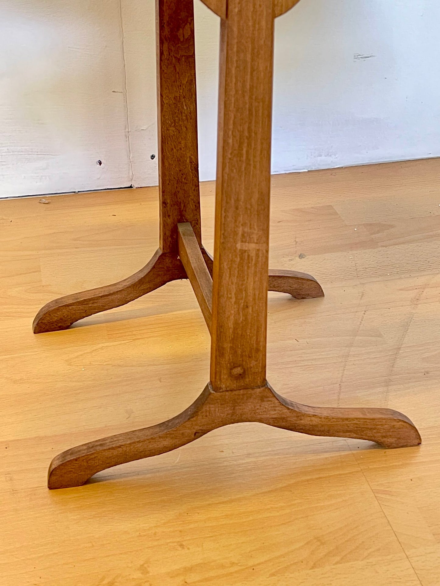 "Fiore di Legno – Portavaso o Tavolino a Petali Girevoli Vintage" 1970