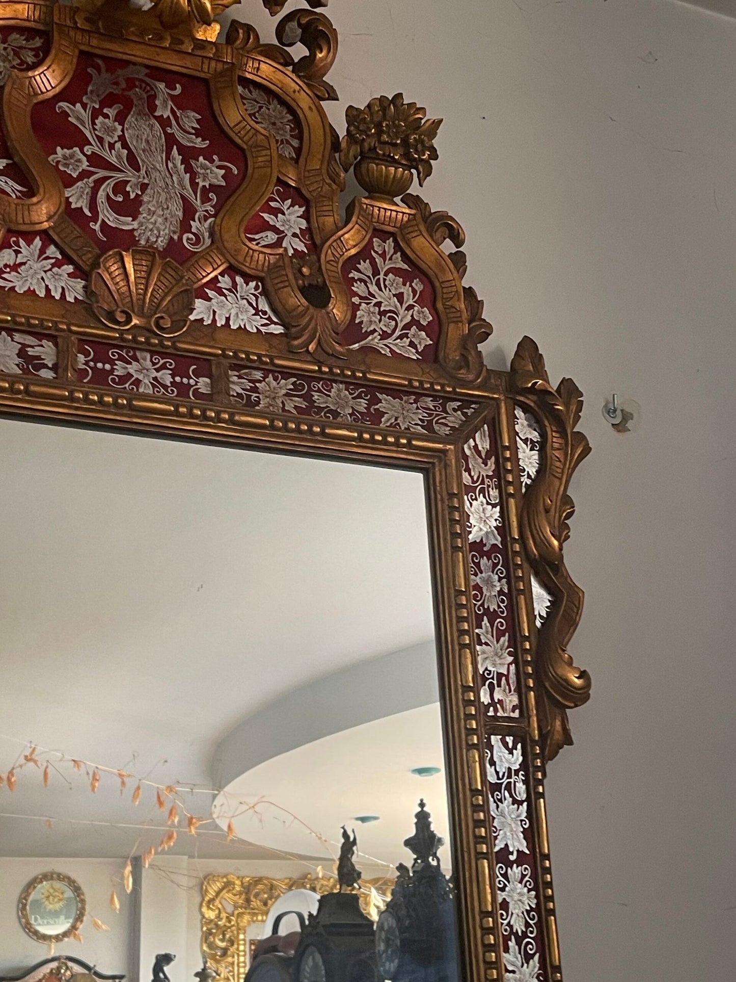 Specchio Antico con Cornice Dorata in Stile Barocco – Eleganza e Raffinatezza