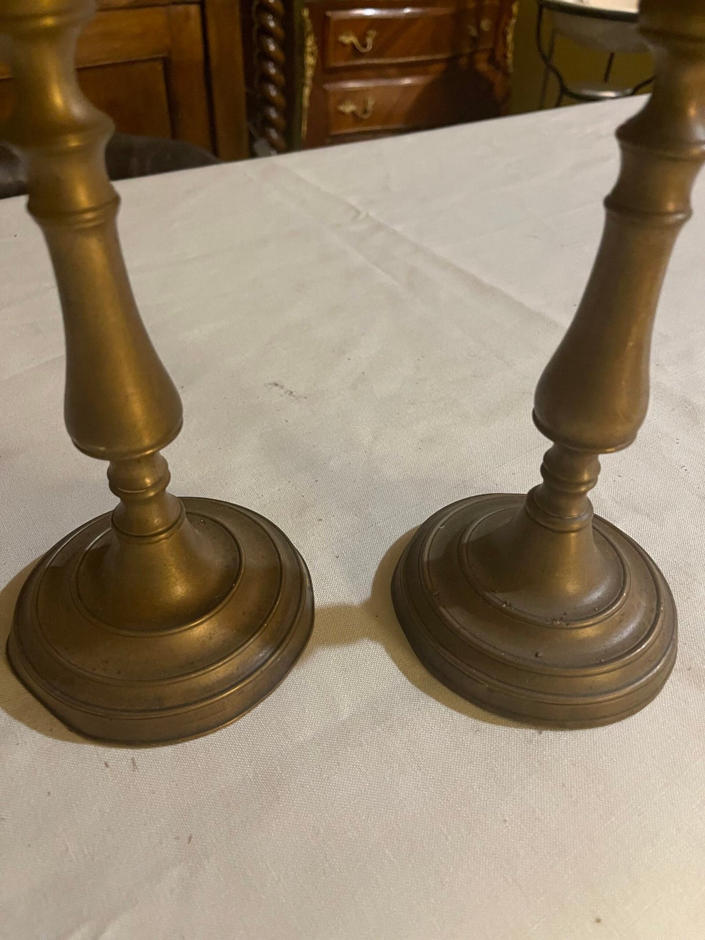 Sgabello Rustico "Sella Mediterranea" in Legno e Cuoio con Ferramenta