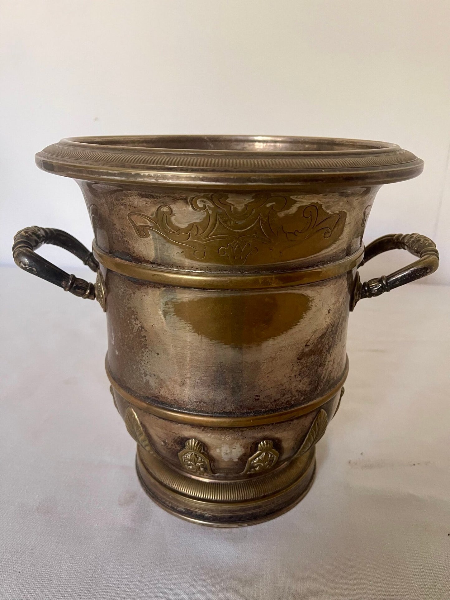 Secchiello da Ghiaccio/Vaso Decorativo in Argento Sheffield e Bronzo Patinato