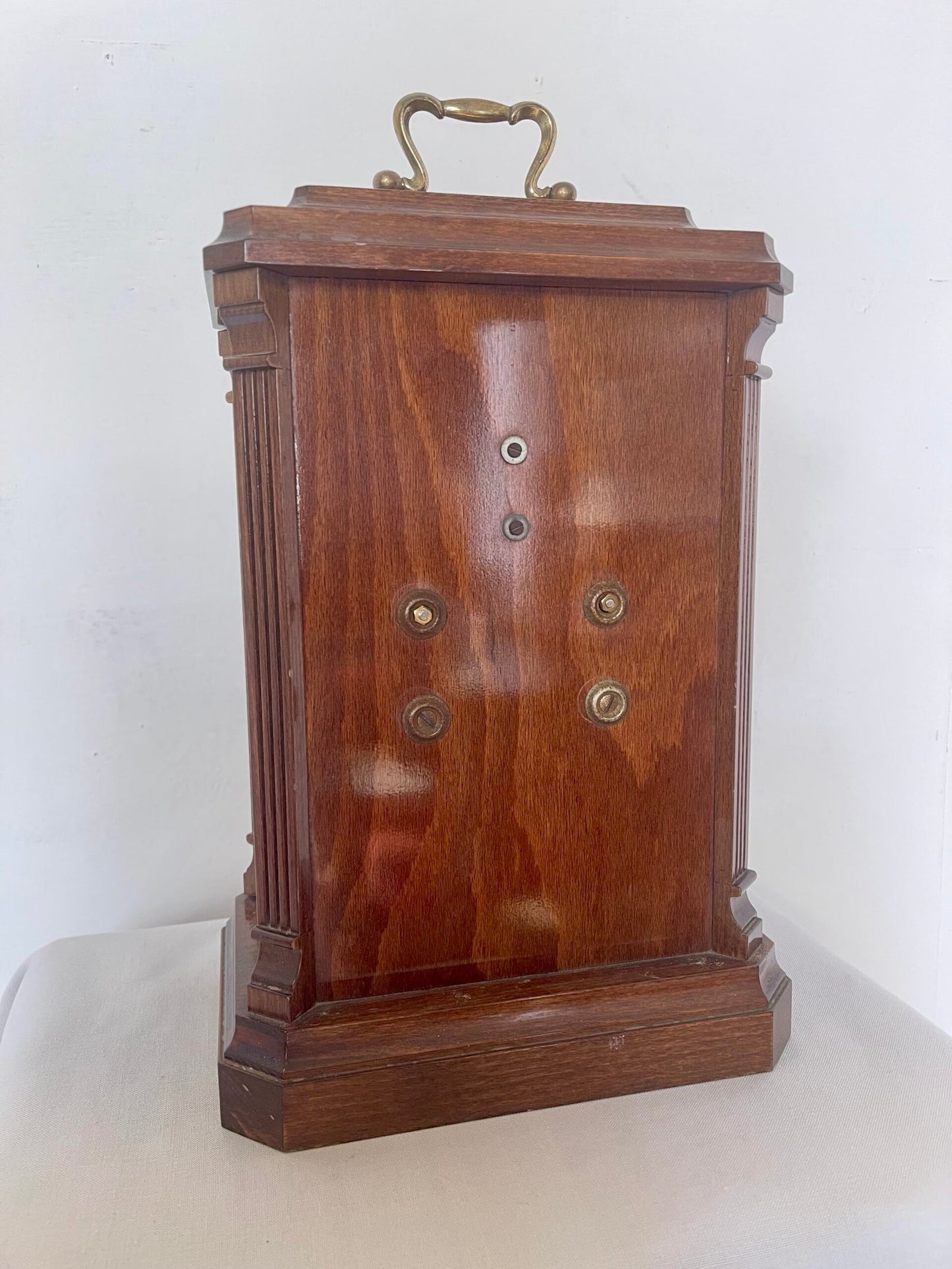 Orologio a pendolo da tavolo Kienzle in legno massello, carica manuale