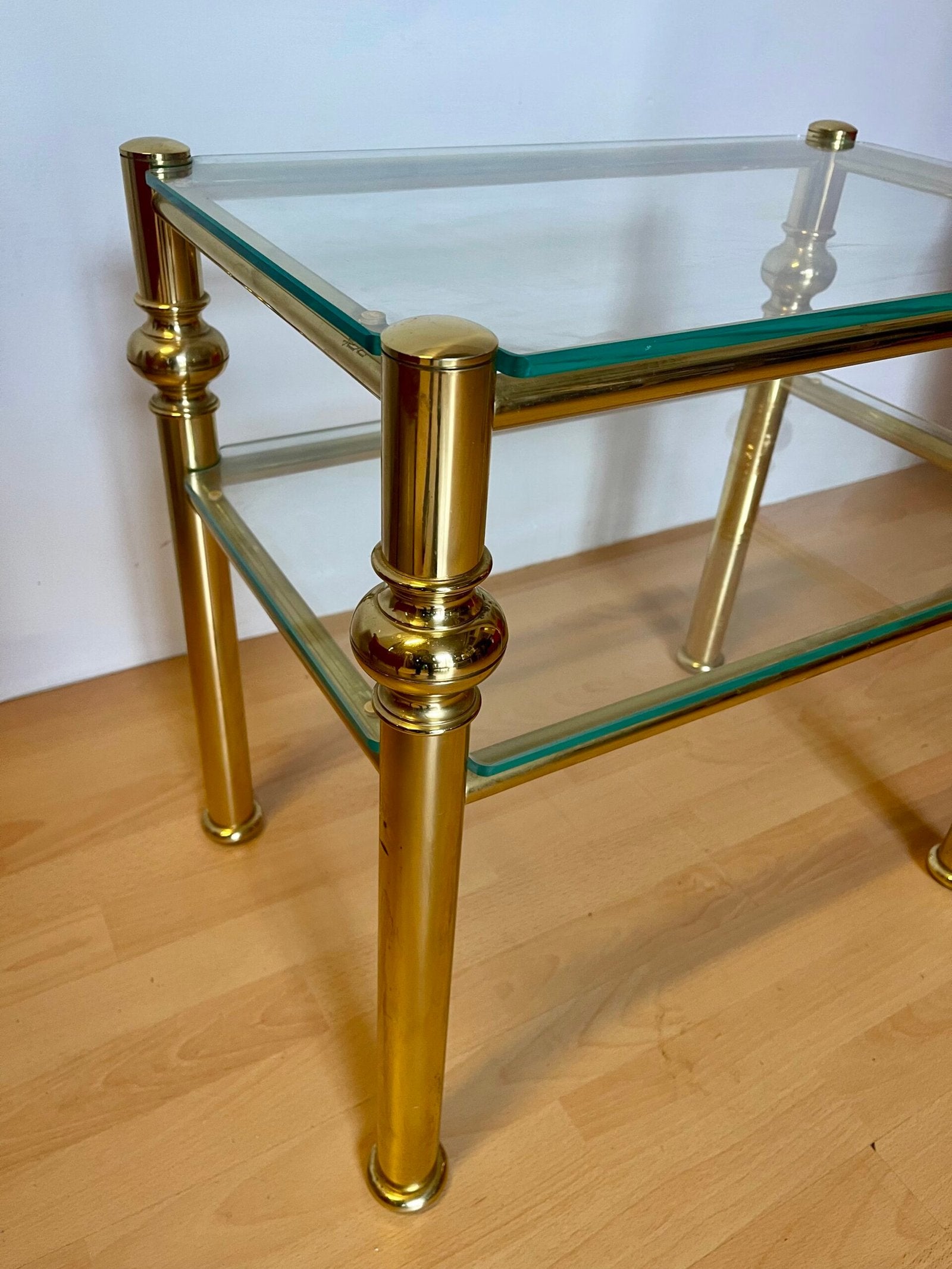 Tavolino in ottone e vetro, stile Moderno anni '70