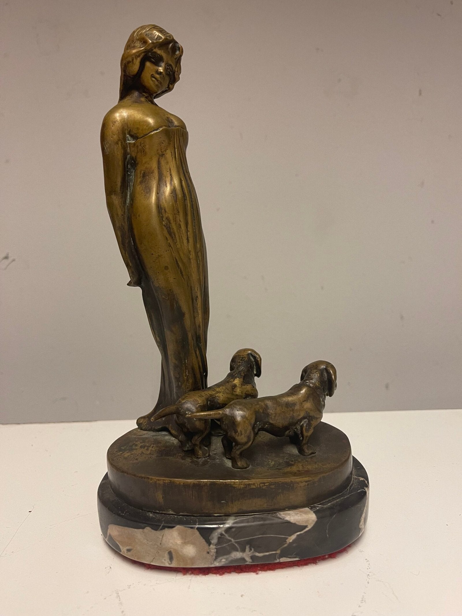 Scultura in Bronzo Patinato Art Déco