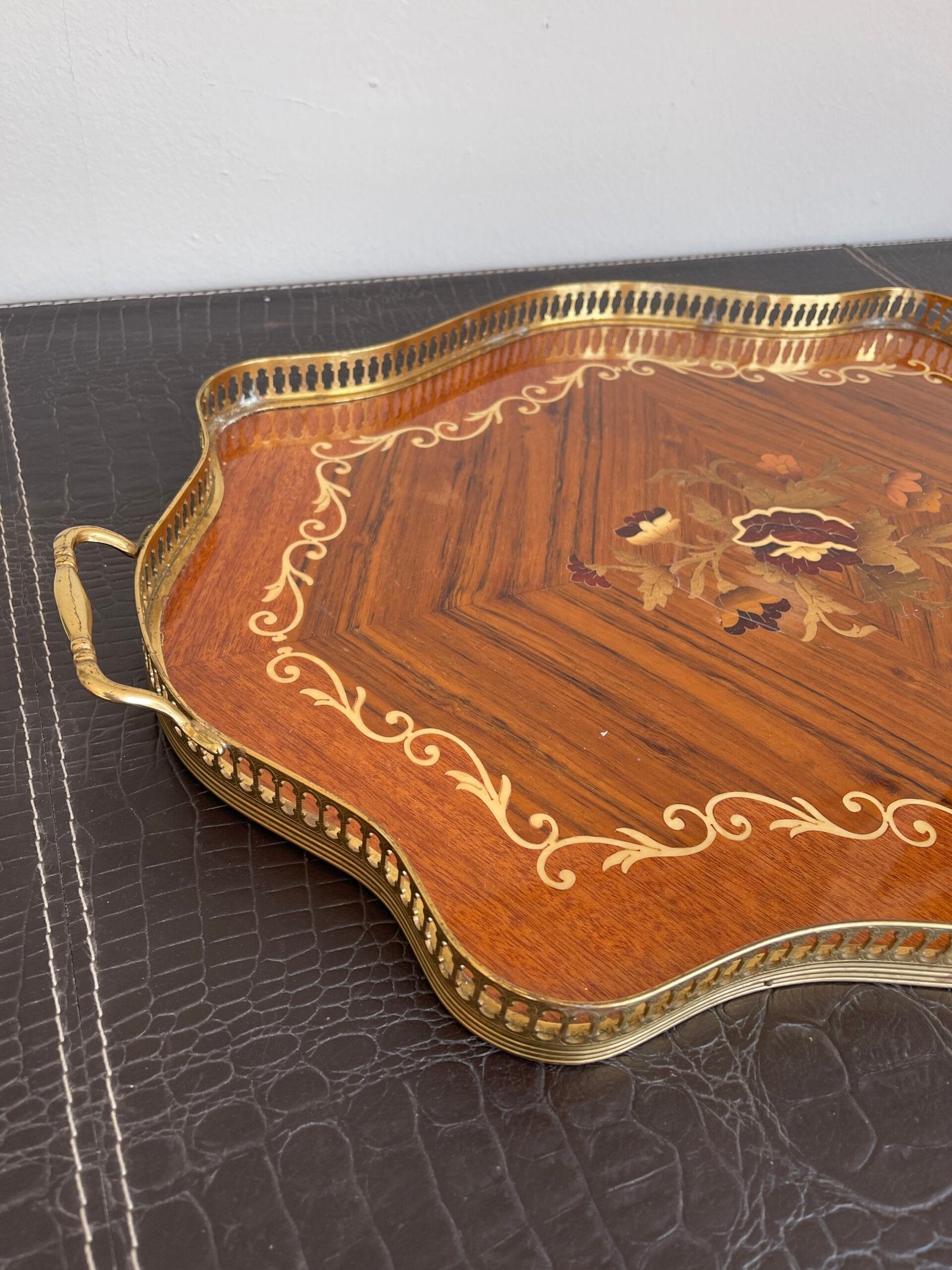 Vassoio Vintage in Legno Intarsiato con Manici in Ottone
