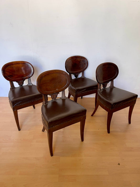 Set di 4 sedie in stile Impero – legno massello e rivestimento in pelle