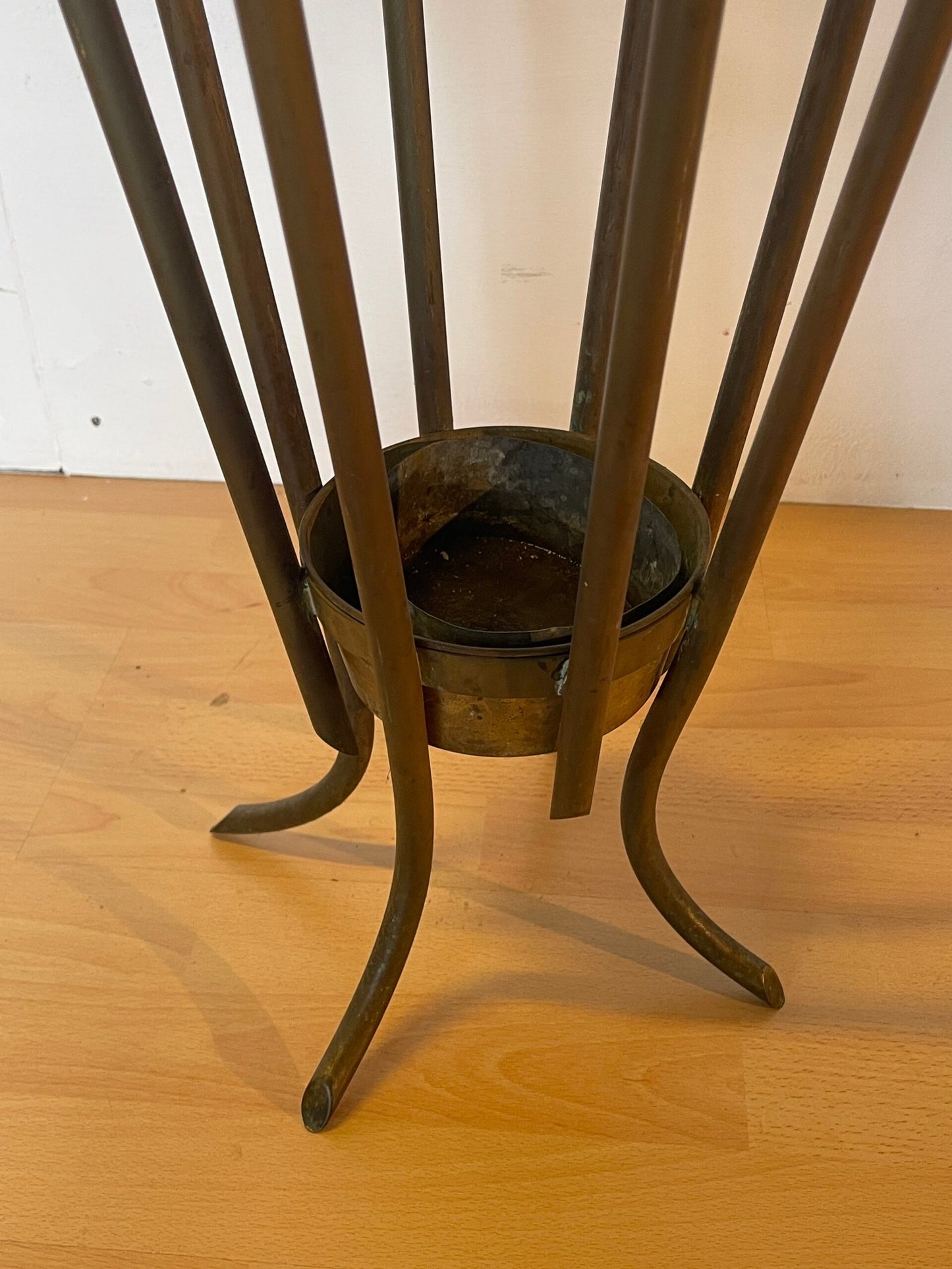 Portavaso Vintage in Ferro Battuto – Stile Liberty